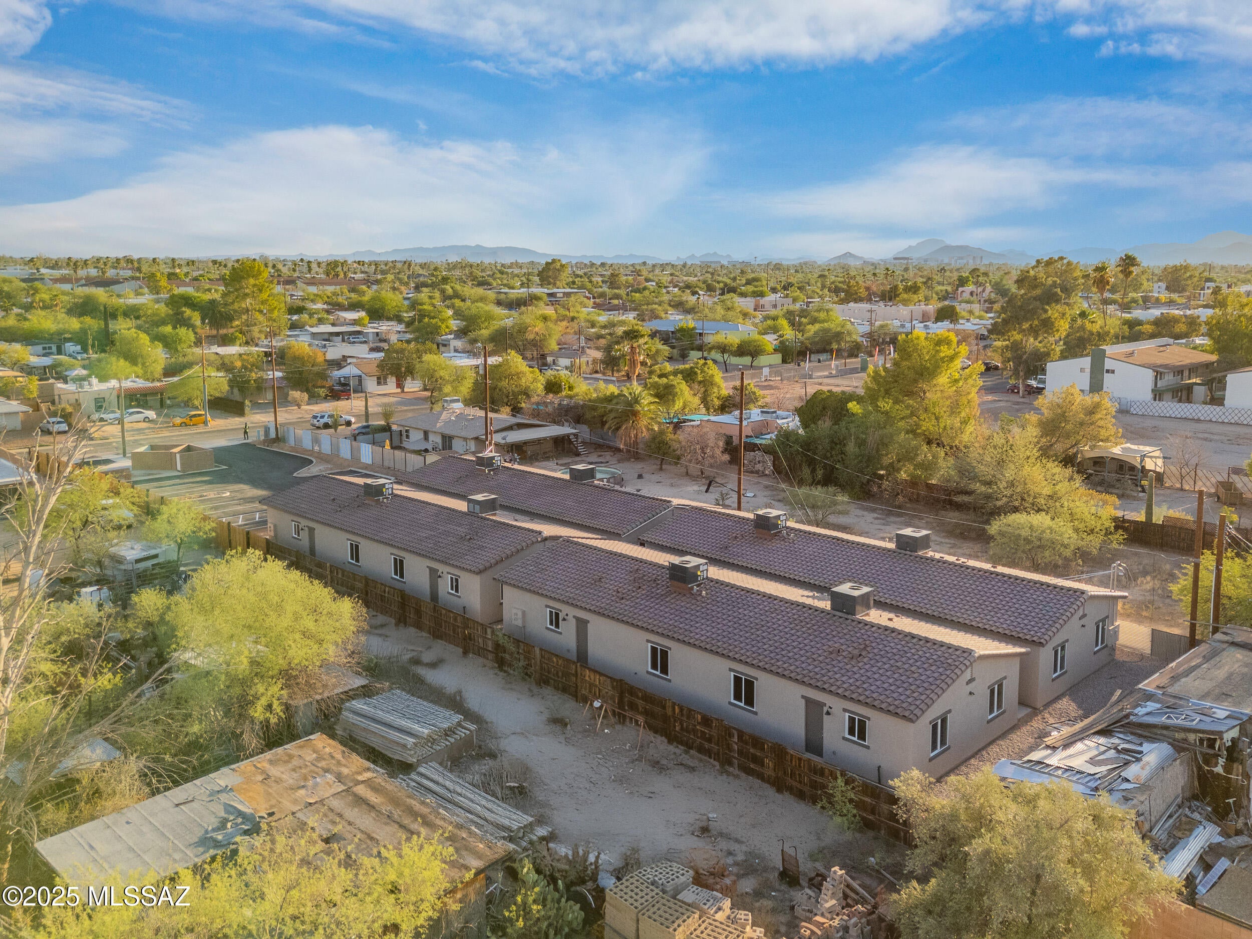 4061 E Monte Vista Drive