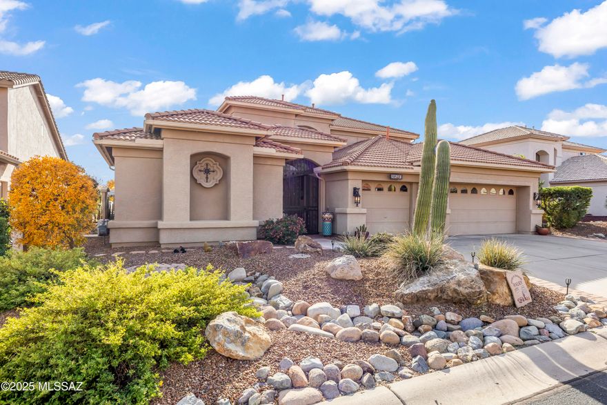 Wake up to panoramic, unobstructed mountain views from this beautifully positioned home. In the evening, enjoy breathtaking sunsets, as the mountain's cliff faces turn pink. A rare opportunity to enjoy panoramic desert scenery, privacy, wildlife and the SaddleBrooke lifestyle, and just off the 6th hole of the Mountain View golf course. This unique Sundance model includes a beautifully adorned, western themed, Casita with small patio perfect for morning serenity. Walk into the main home to tasteful custom flooring, library shelving, wood floors in the living and dining areas. Gourmet kitchen looks across the greatroom floorplan through expansive picture windows to sweeping views of the Catalina Mountain Range. A full length covered patio provides privacy, yet AMAZING VIEWS! A MUST SEE HOME