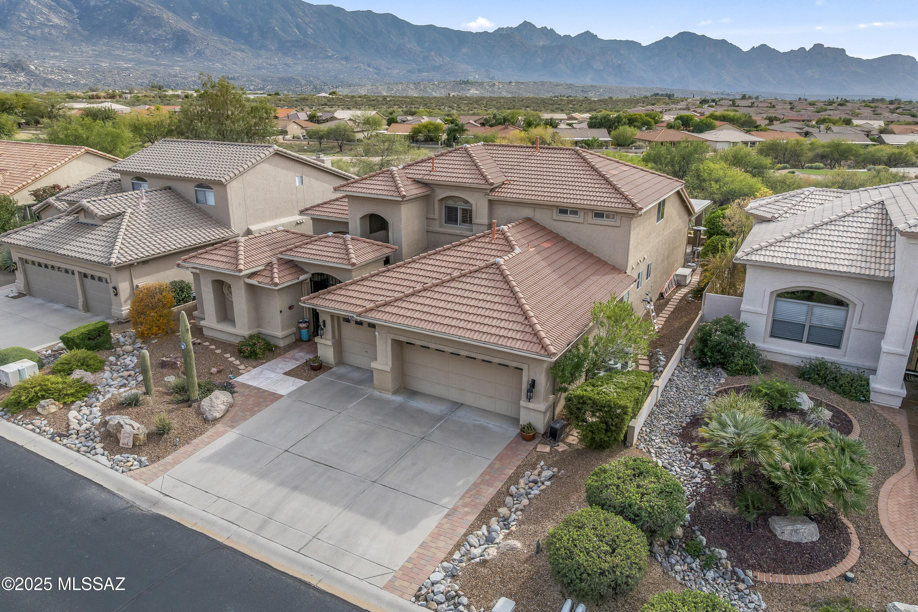 Saddlebrooke - Residential