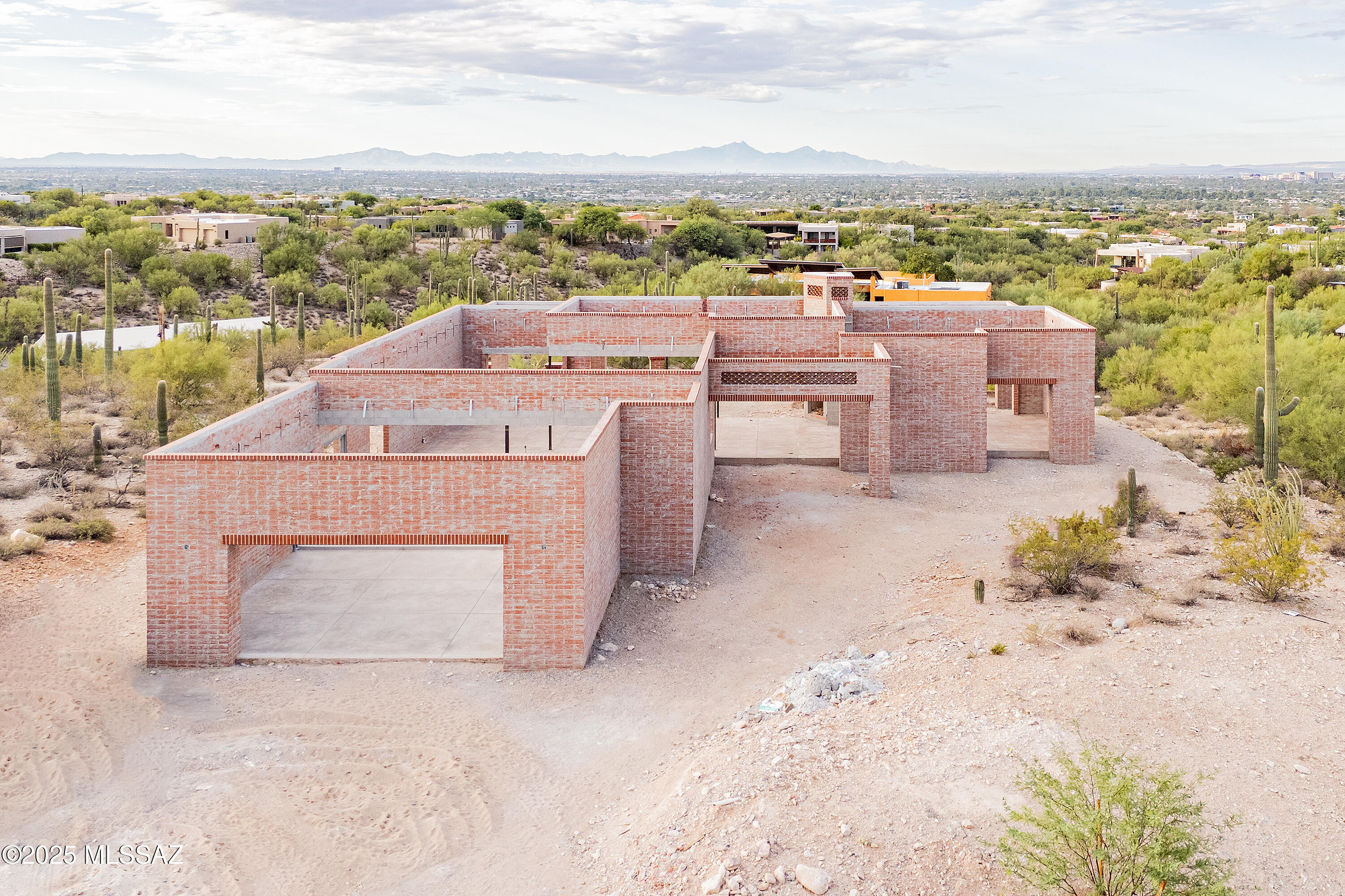 Quintana in the Catalina Foothills - Residential