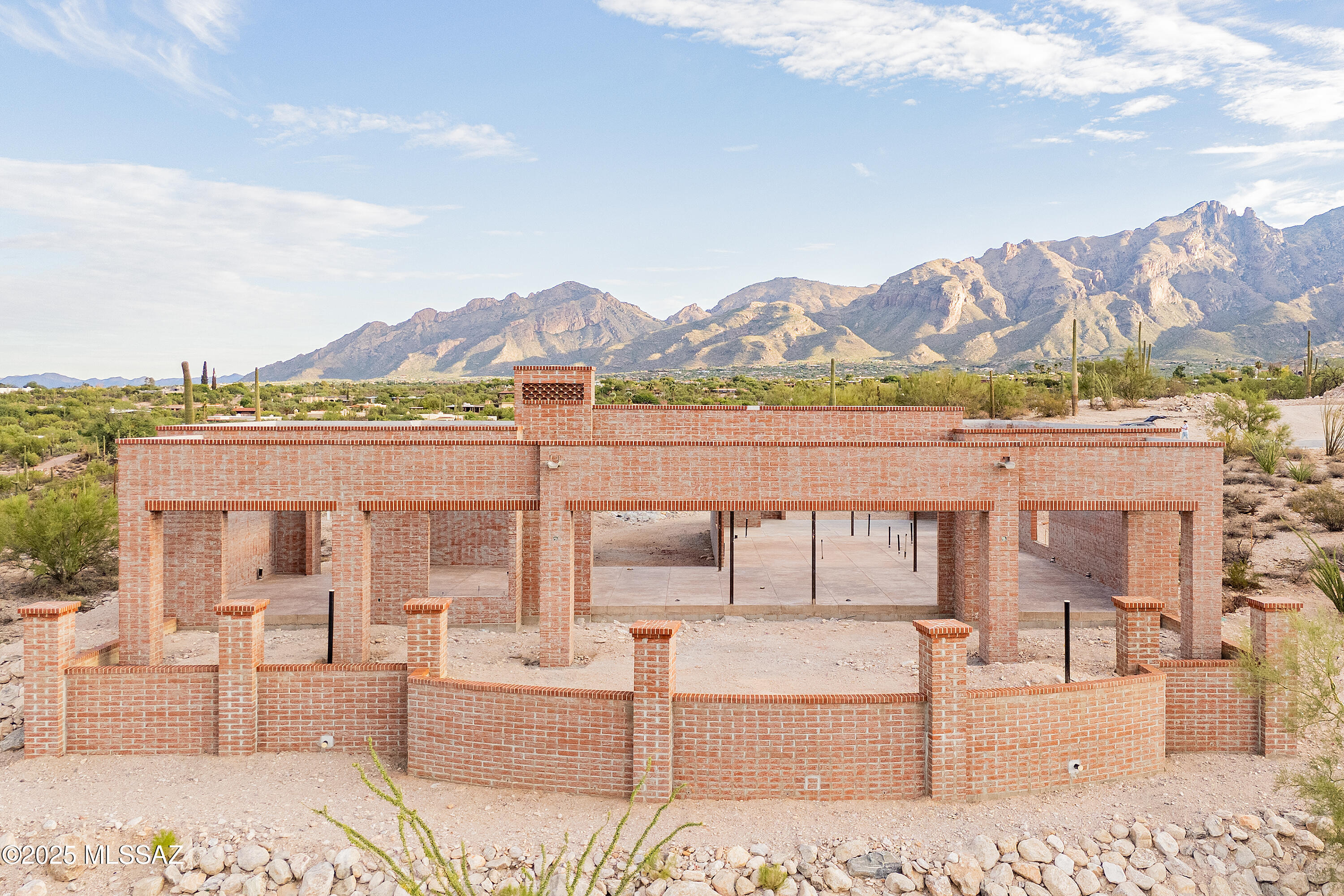 Quintana in the Catalina Foothills - Residential