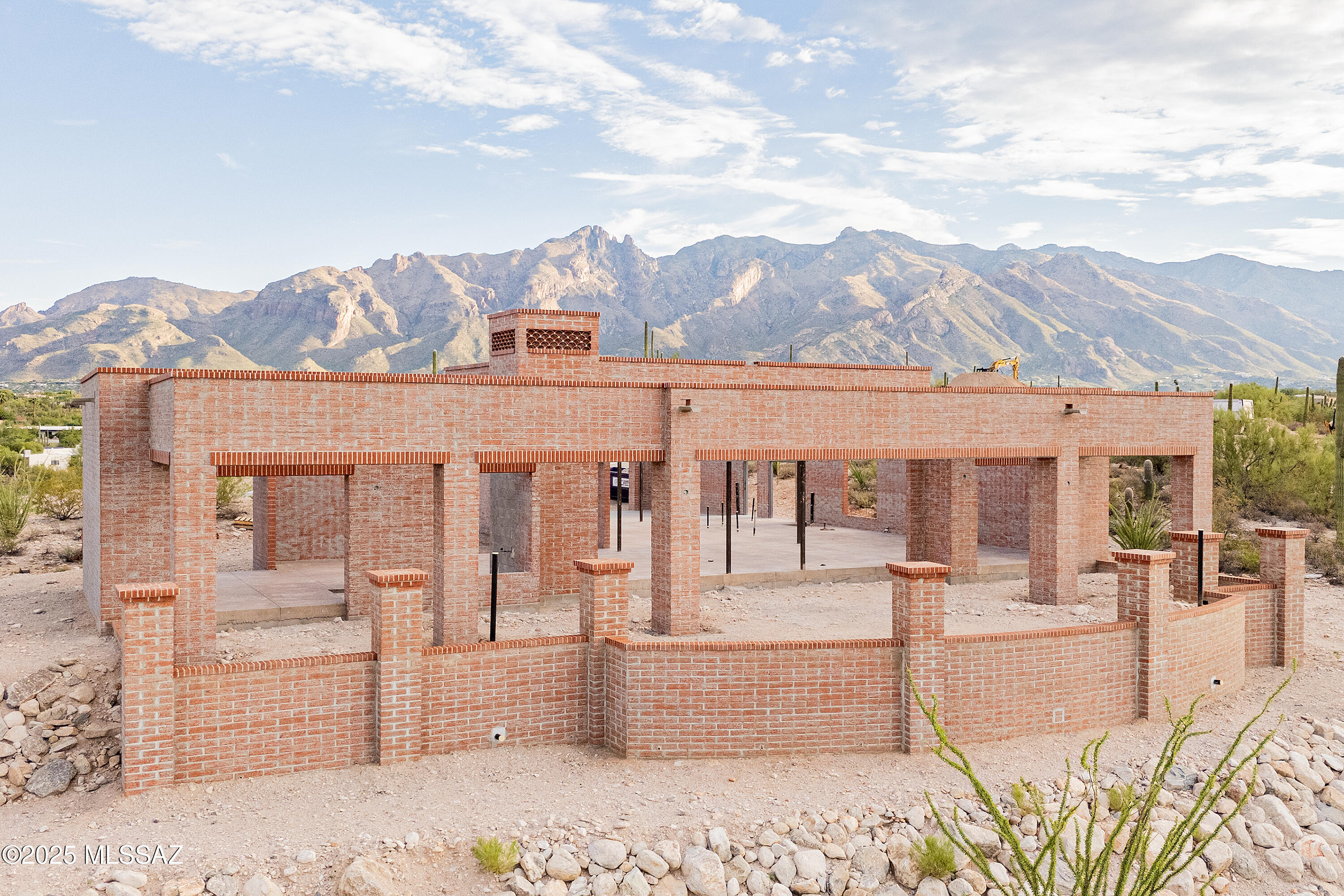 Quintana in the Catalina Foothills - Residential