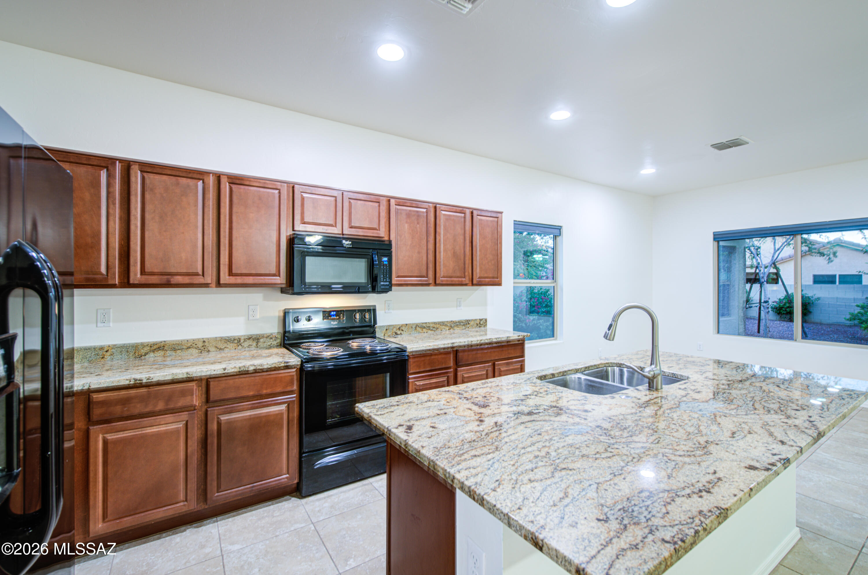 21337 E Independence Way