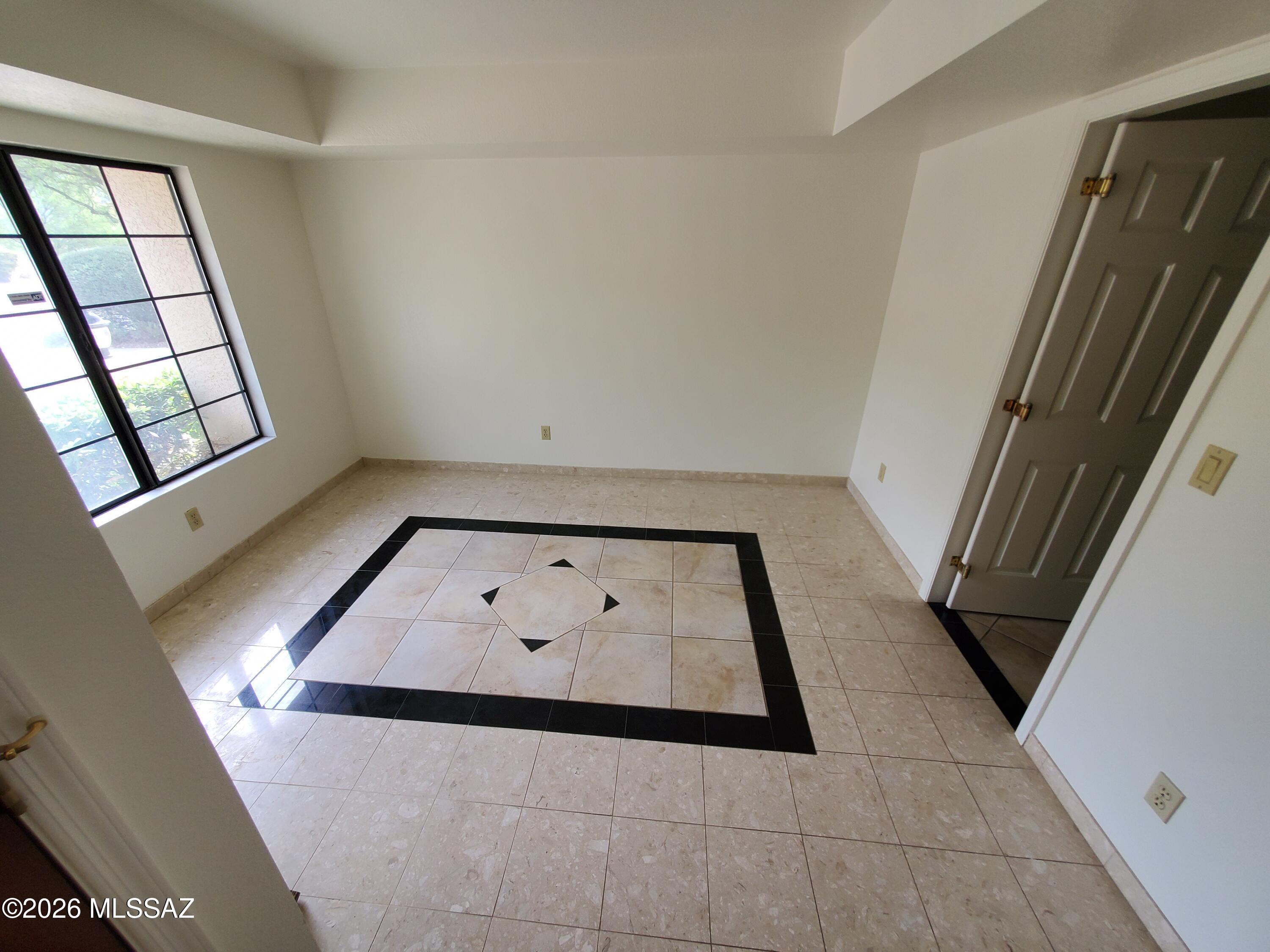 6400 E Calle Cavillo