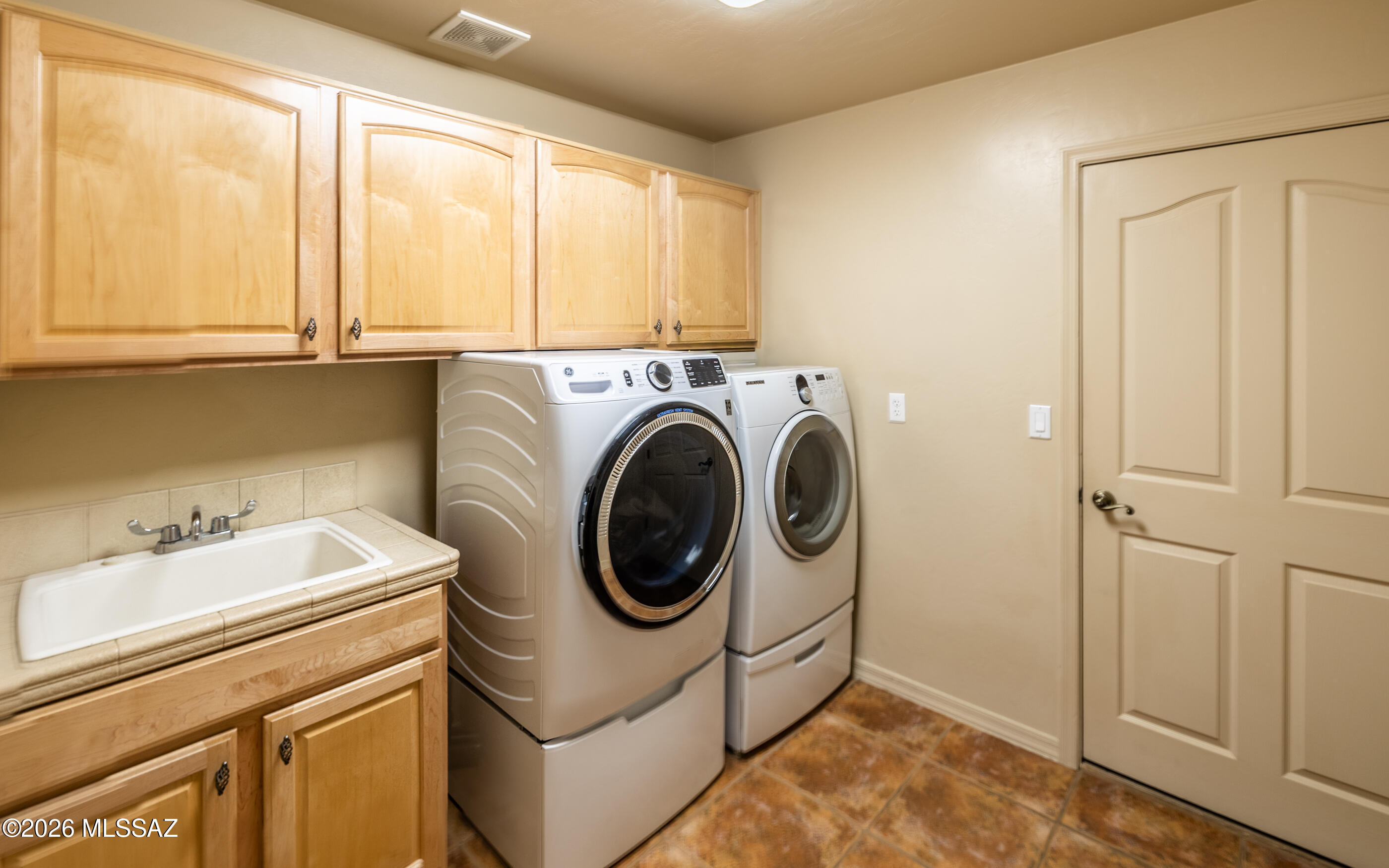 New Tucson Unit NO. 30 - Residential