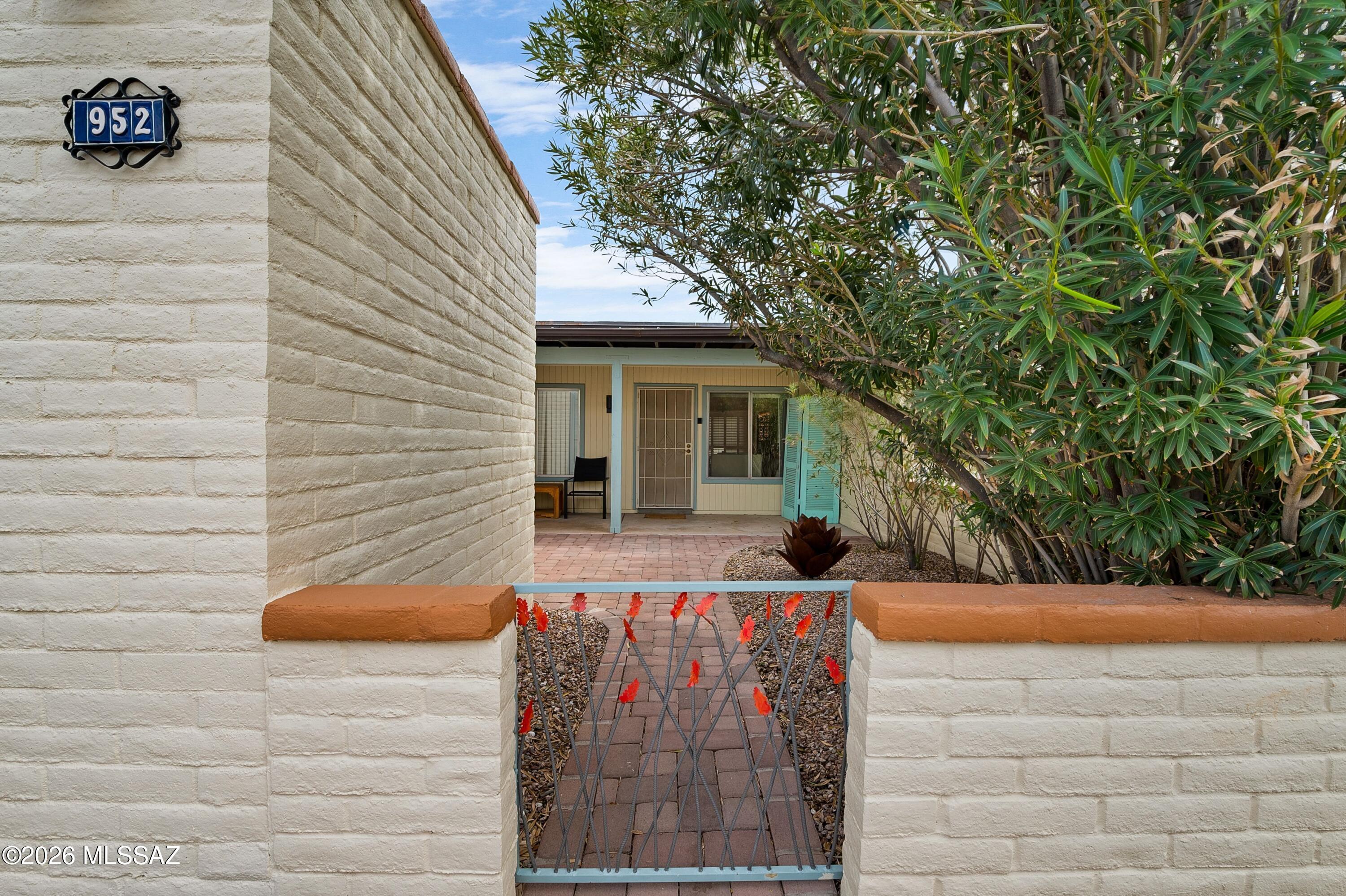 Desert Hills No.1 Townhomes (1-23) - Residential