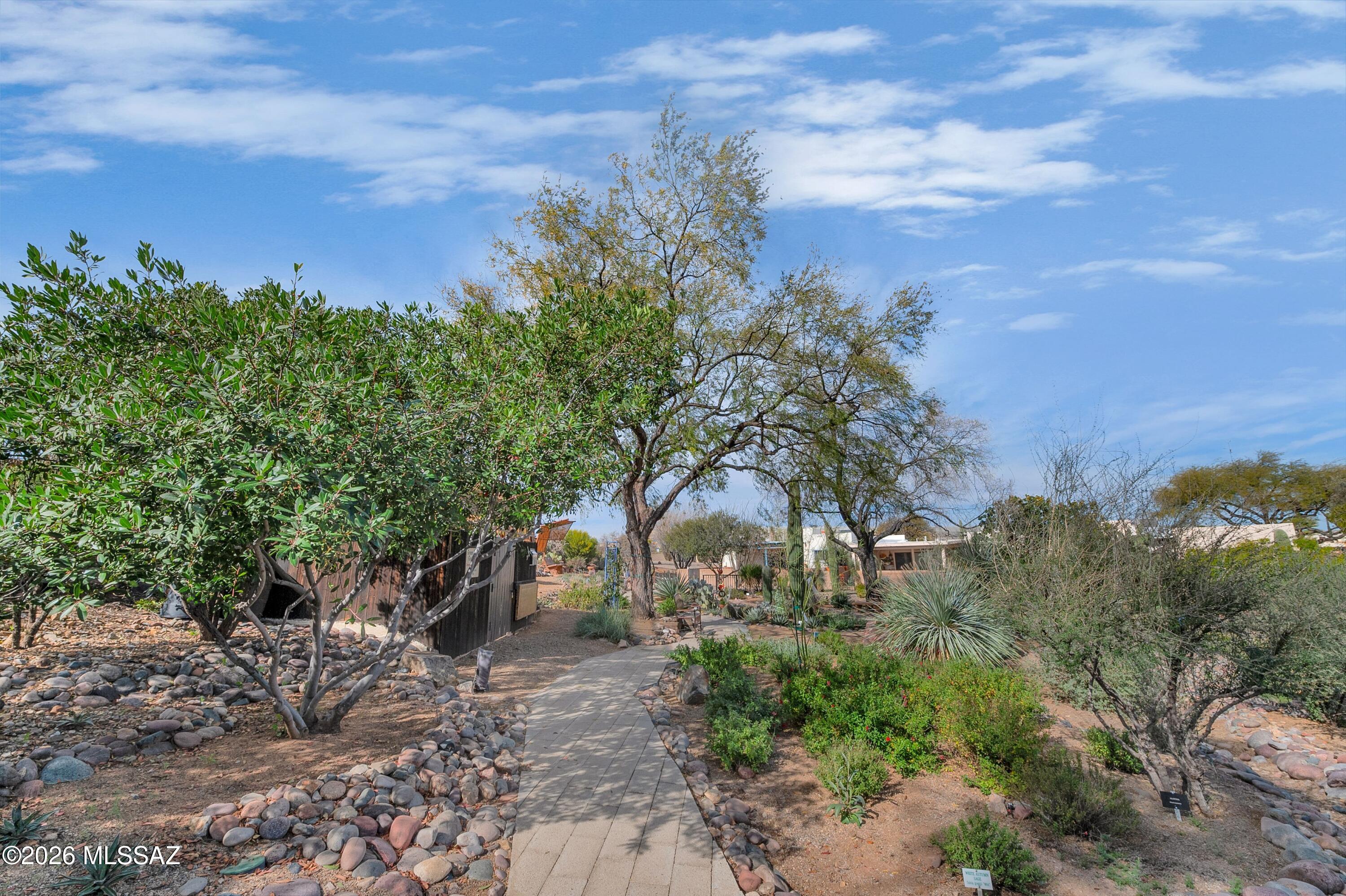 Desert Hills No.1 Townhomes (1-23) - Residential