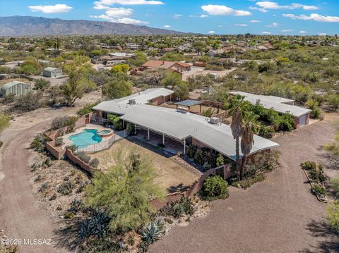 Photo of 9240 E Sierra Street, Tucson, AZ 85710 (MLS # 22607678)