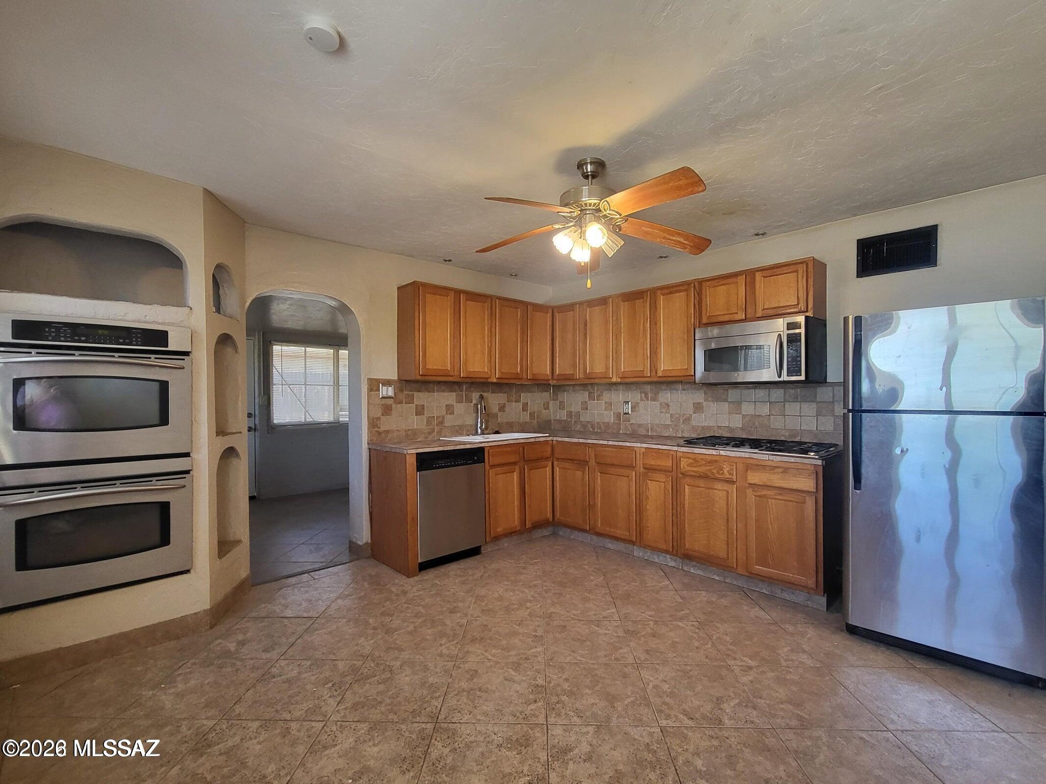 Catalina Poultry Acres NO 3 - Residential
