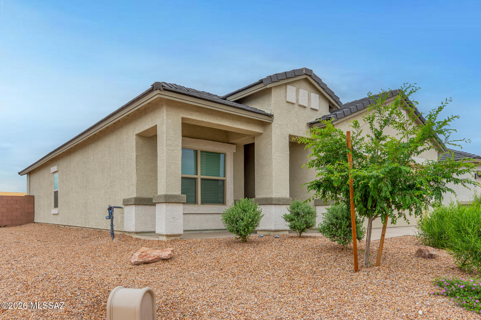 12498 W Nicholas Drive