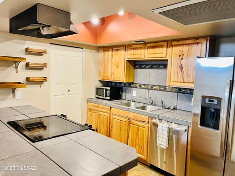 1200 E River Road # F63 Tucson AZ 85718