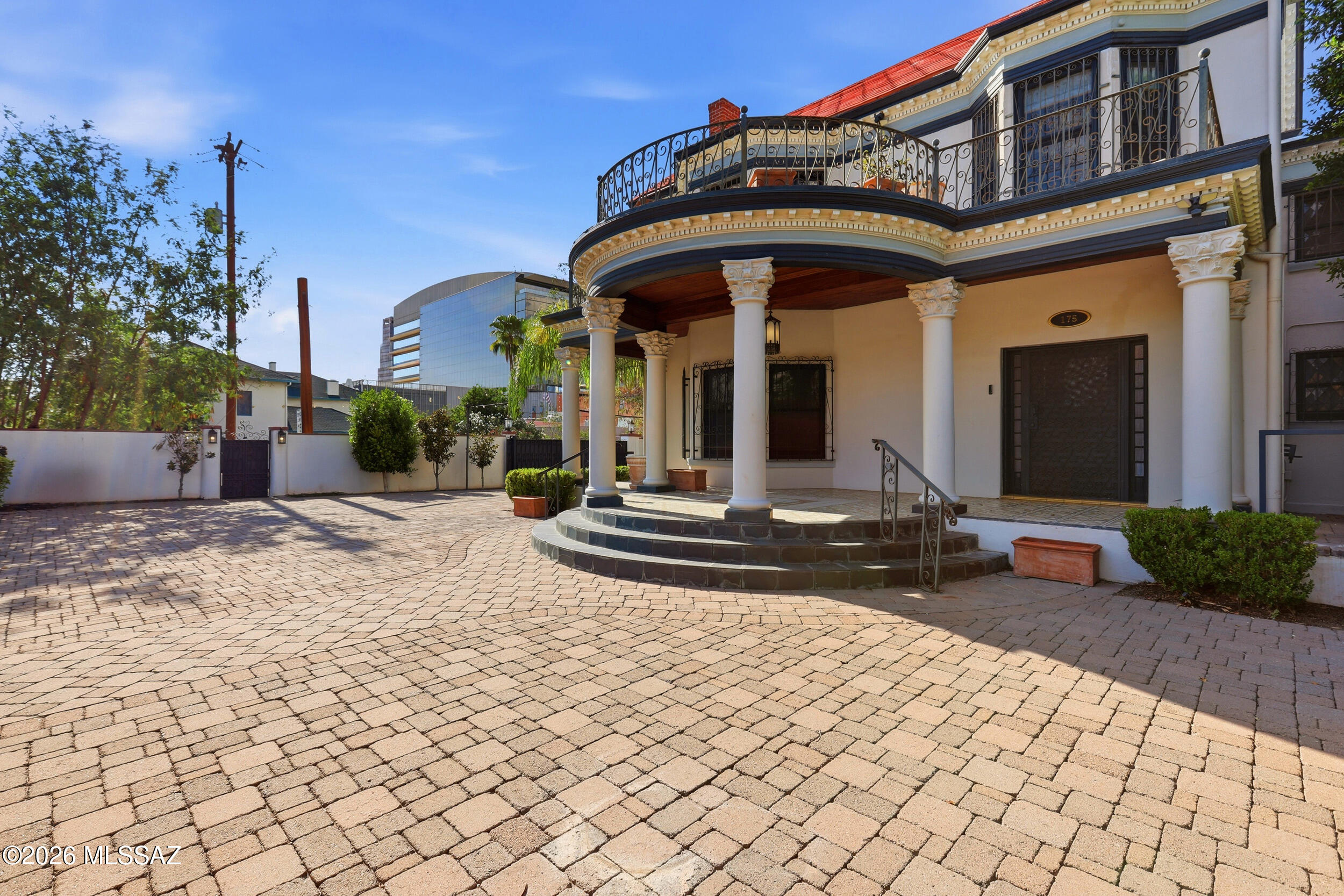 175 E 12th Street