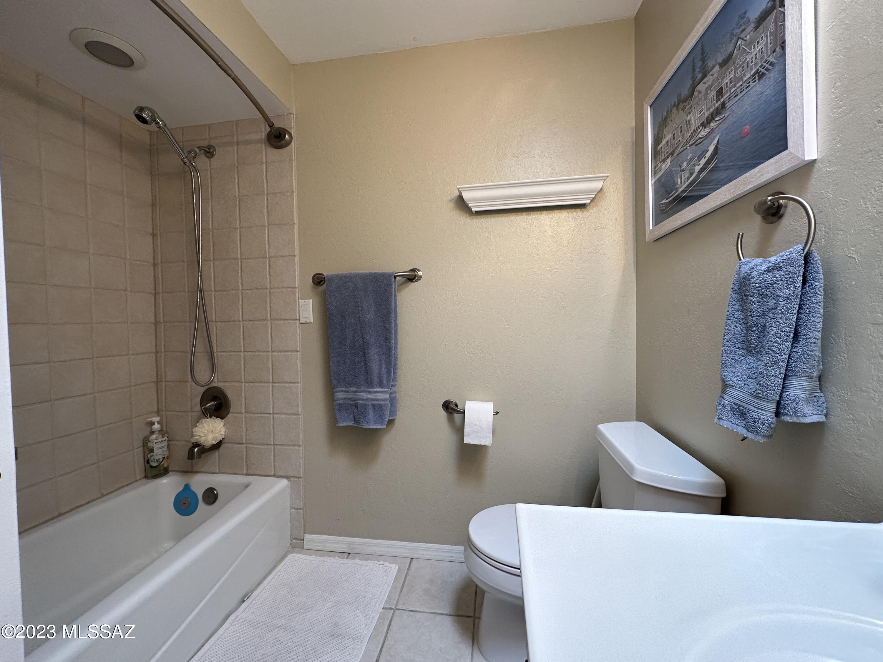 Sabino Vista South NO. 2  (1-93) - Residential Lease