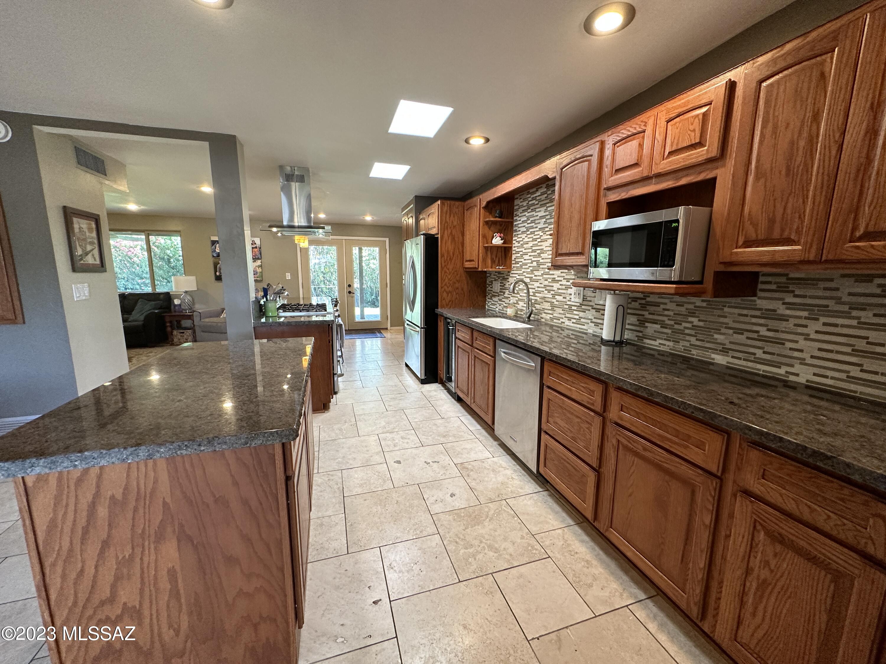 Sabino Vista South NO. 2  (1-93) - Residential Lease