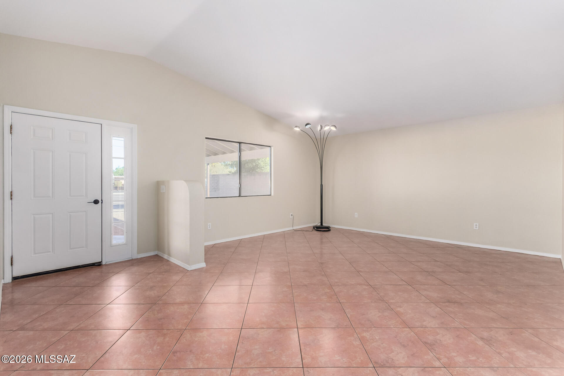 548 S Country Club Road