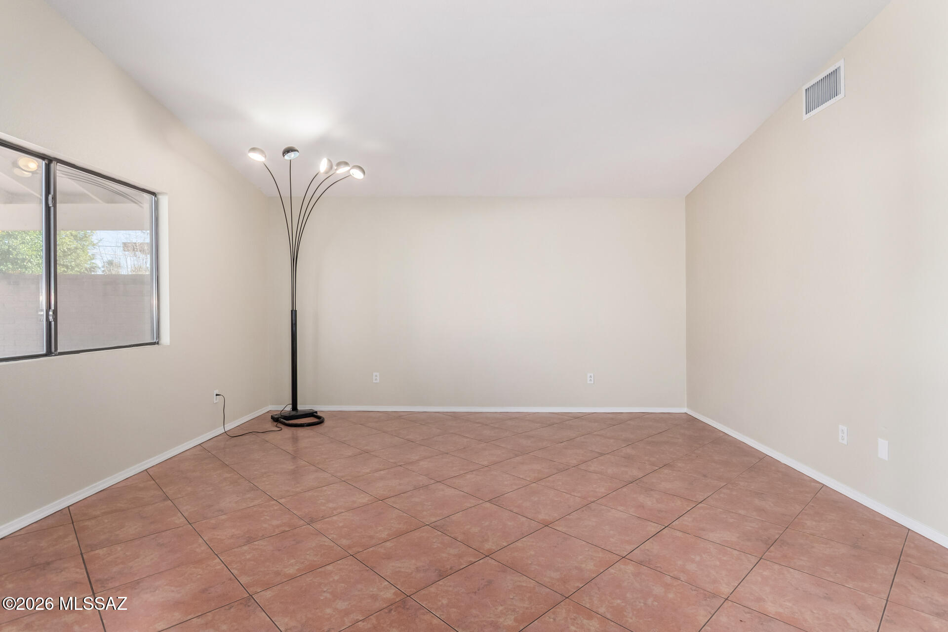 548 S Country Club Road