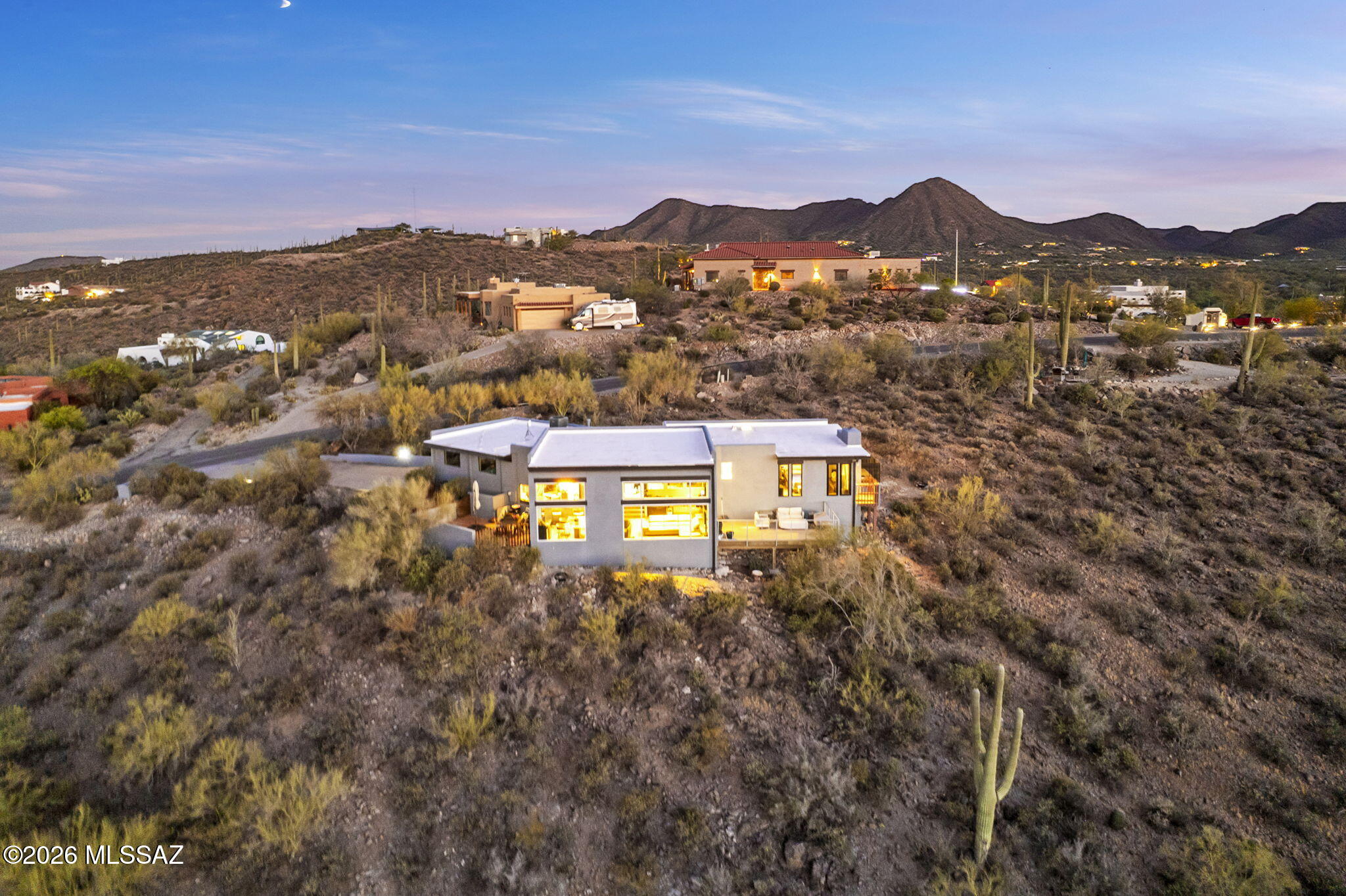 Vista De La Sierra De Dios - Residential