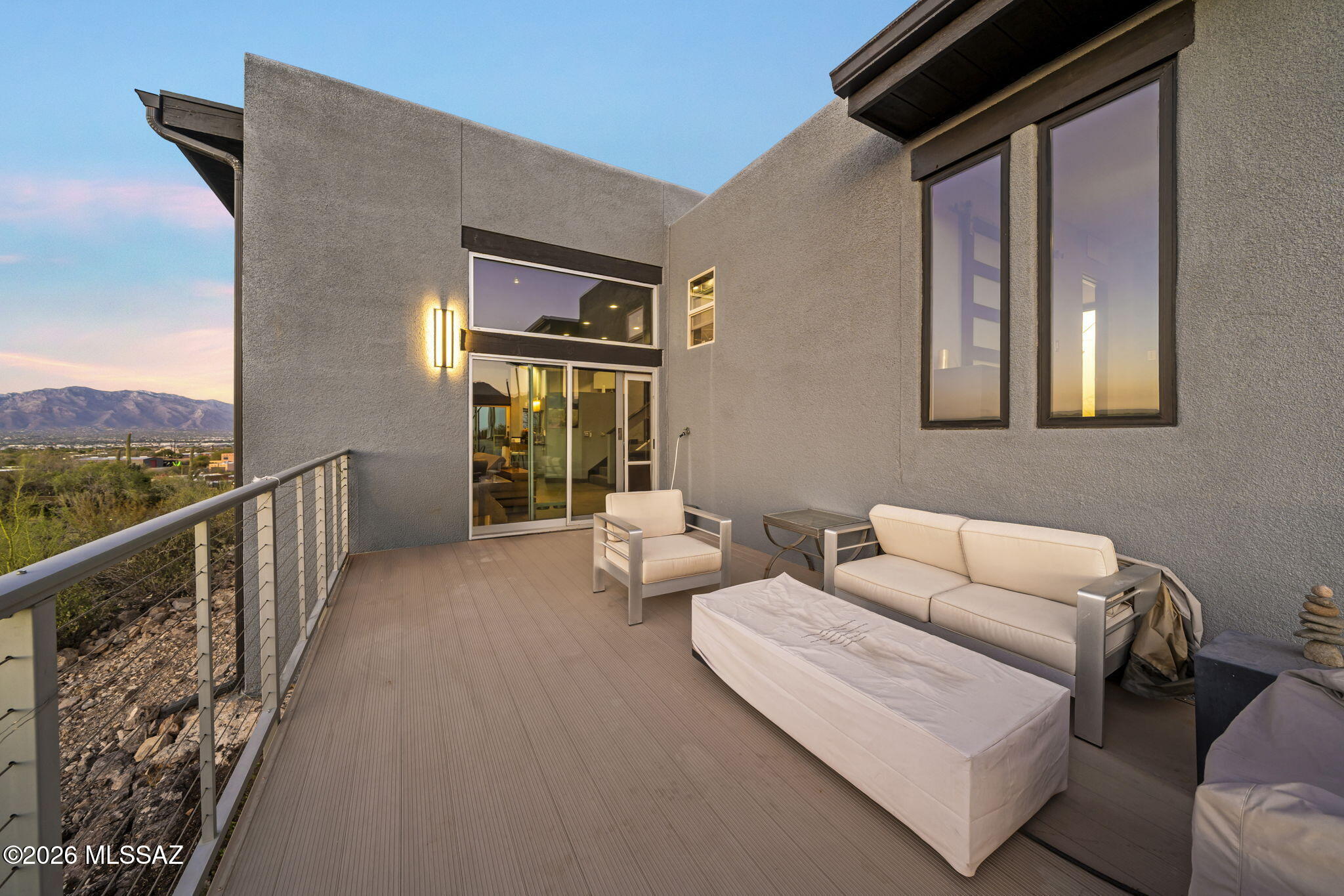 Vista De La Sierra De Dios - Residential