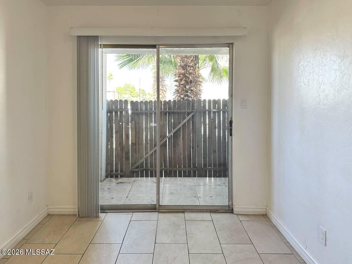 1620 N Wilmot Road UNIT P187