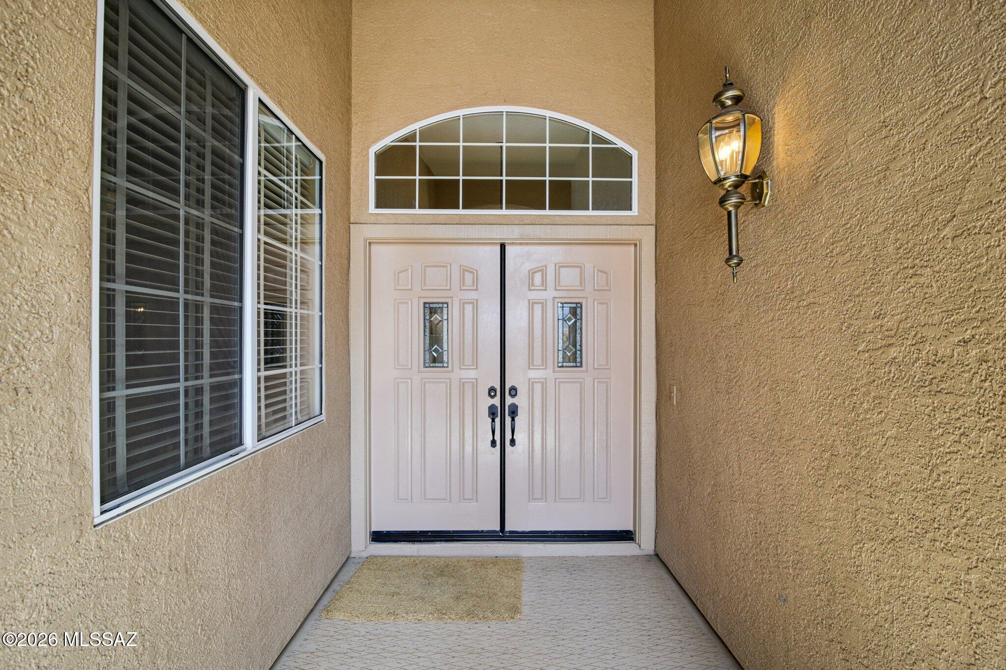 37850 S Rolling Hills Drive