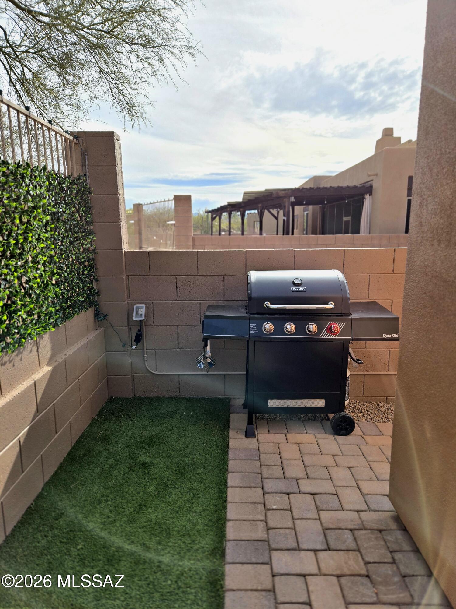 Rancho Del Lago (466-540) - Residential Lease