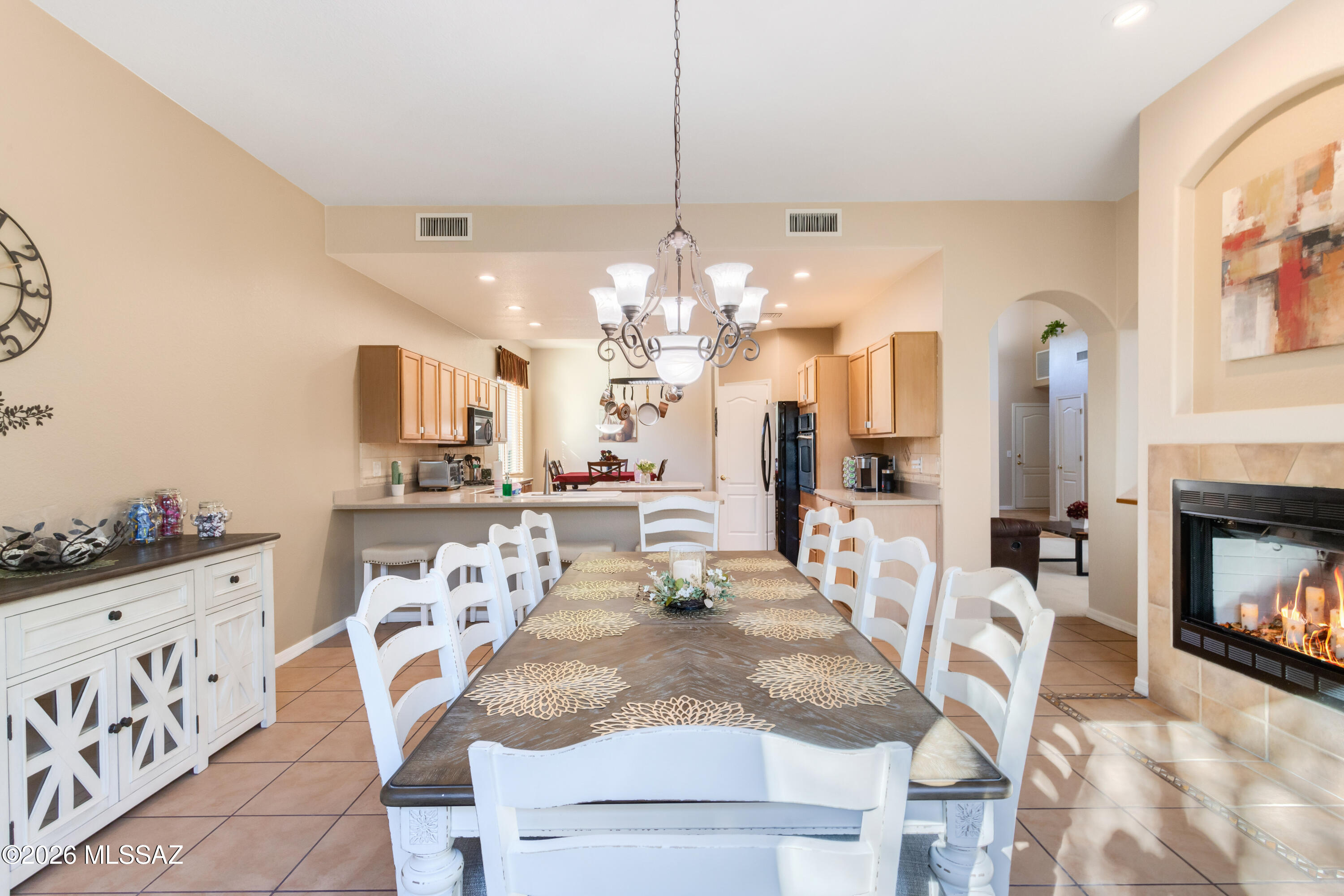 Rancho Del Lago (466-540) - Residential Lease