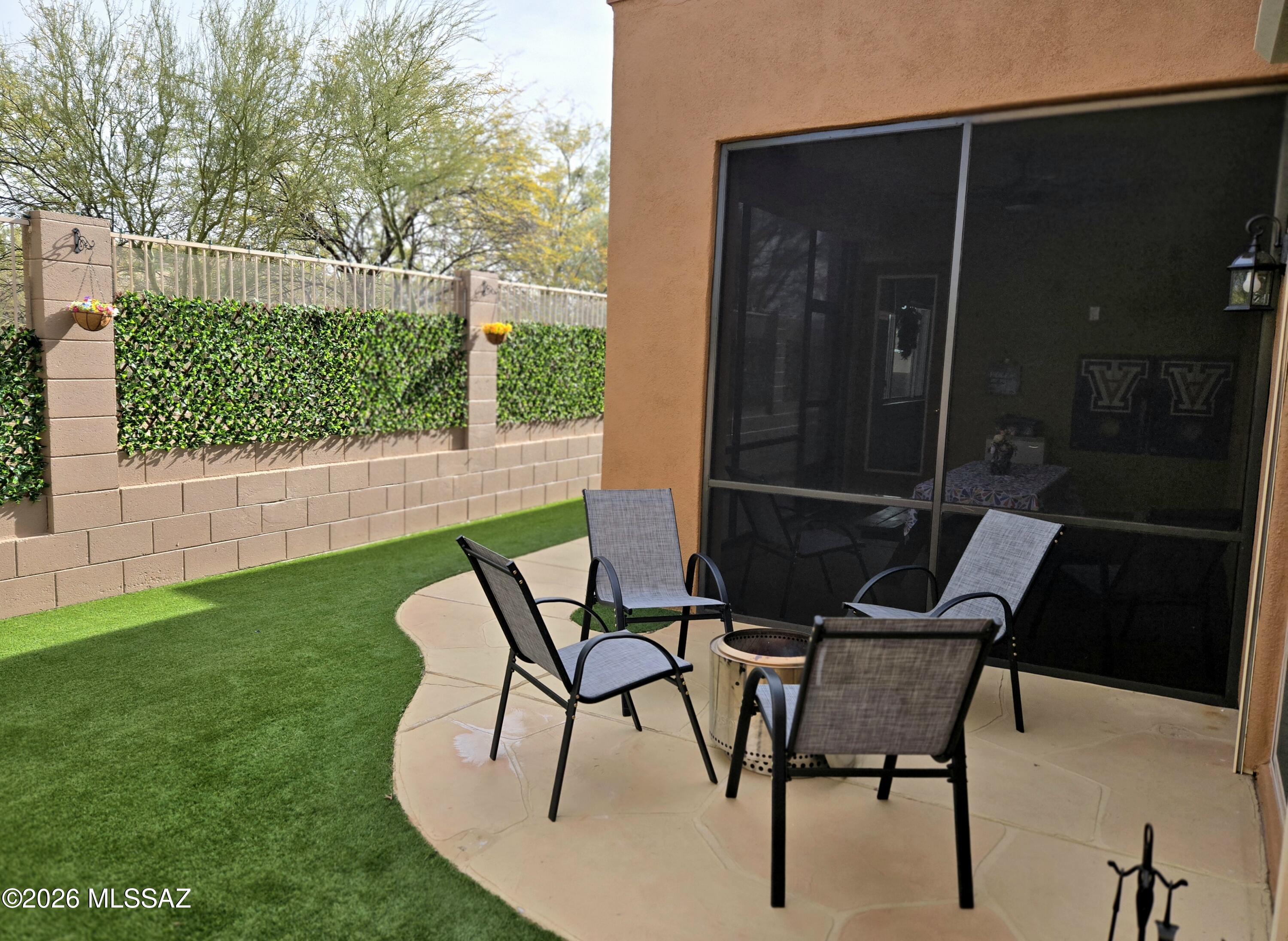 Rancho Del Lago (466-540) - Residential Lease