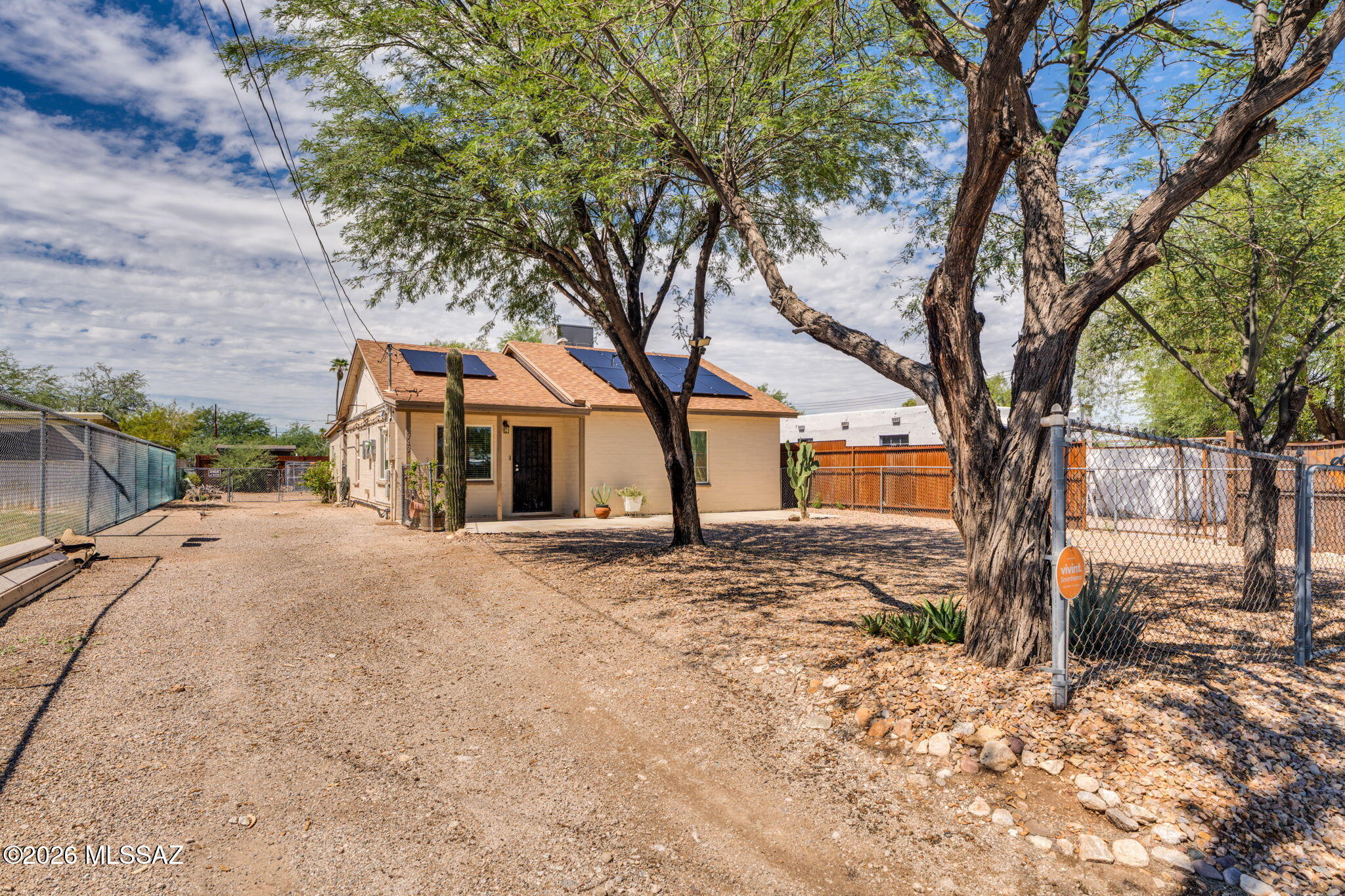 2743 N Cortez Place