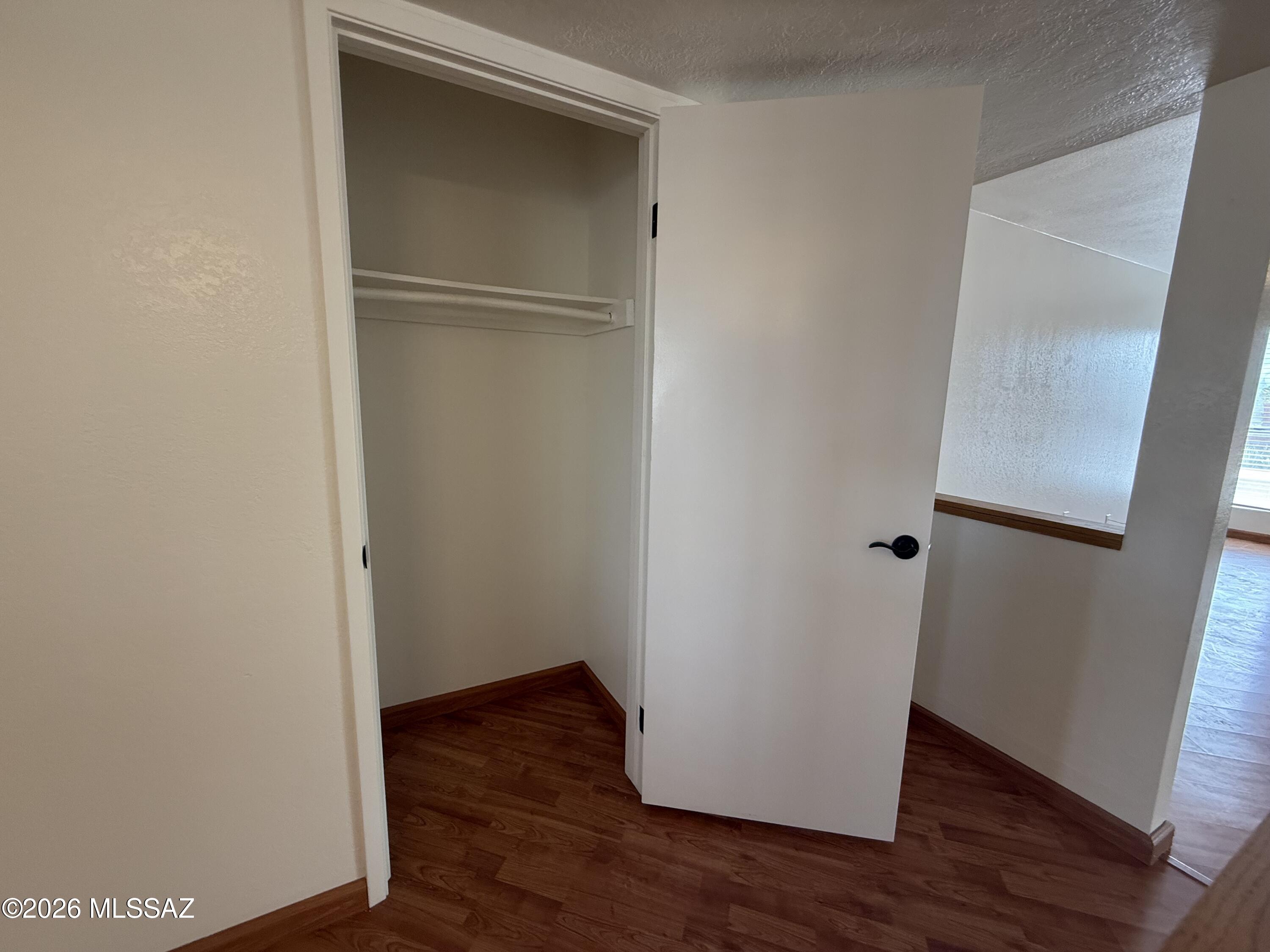 Kingswood Unit 3 (166-263) - Residential Lease
