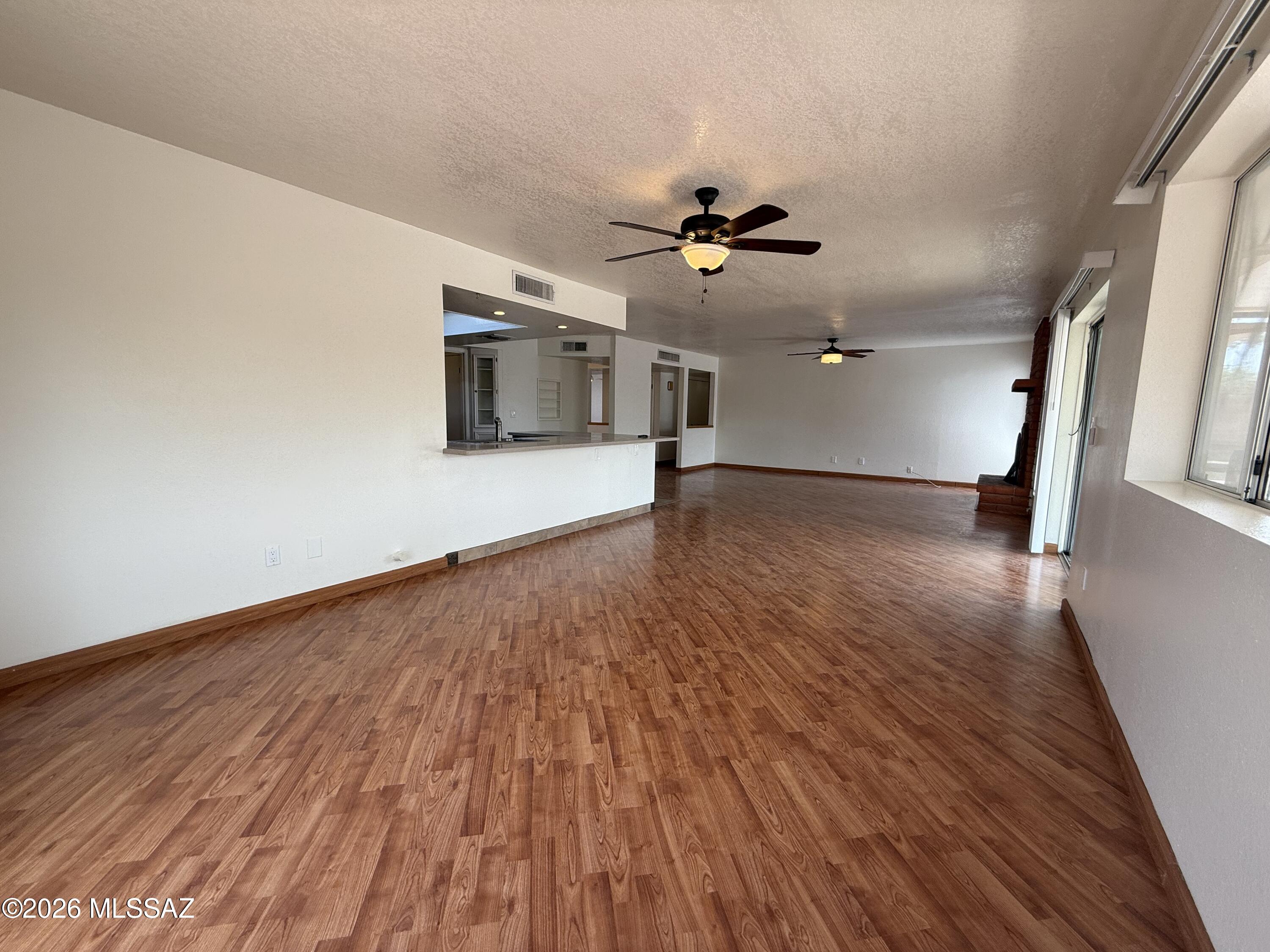 Kingswood Unit 3 (166-263) - Residential Lease