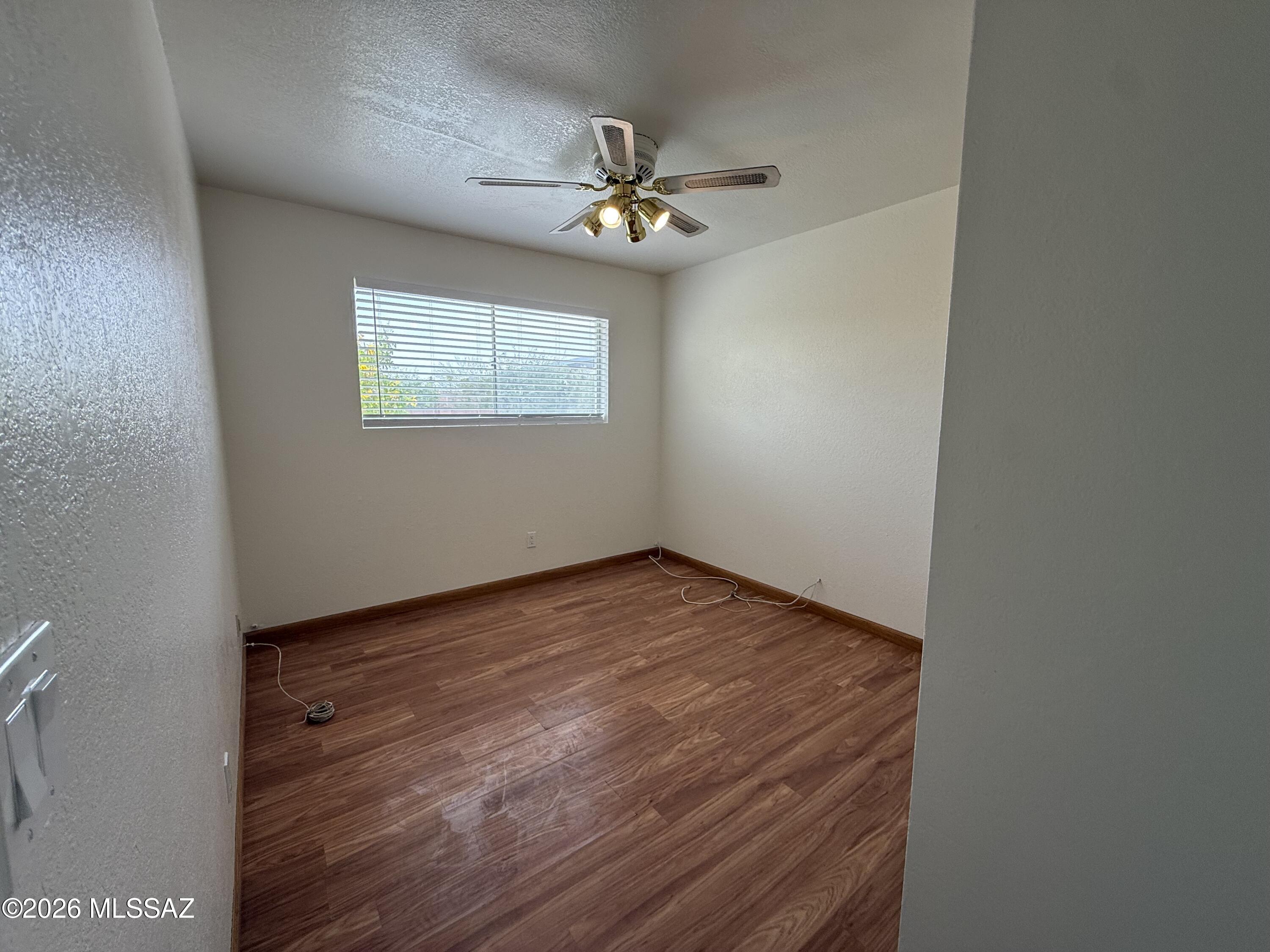 Kingswood Unit 3 (166-263) - Residential Lease