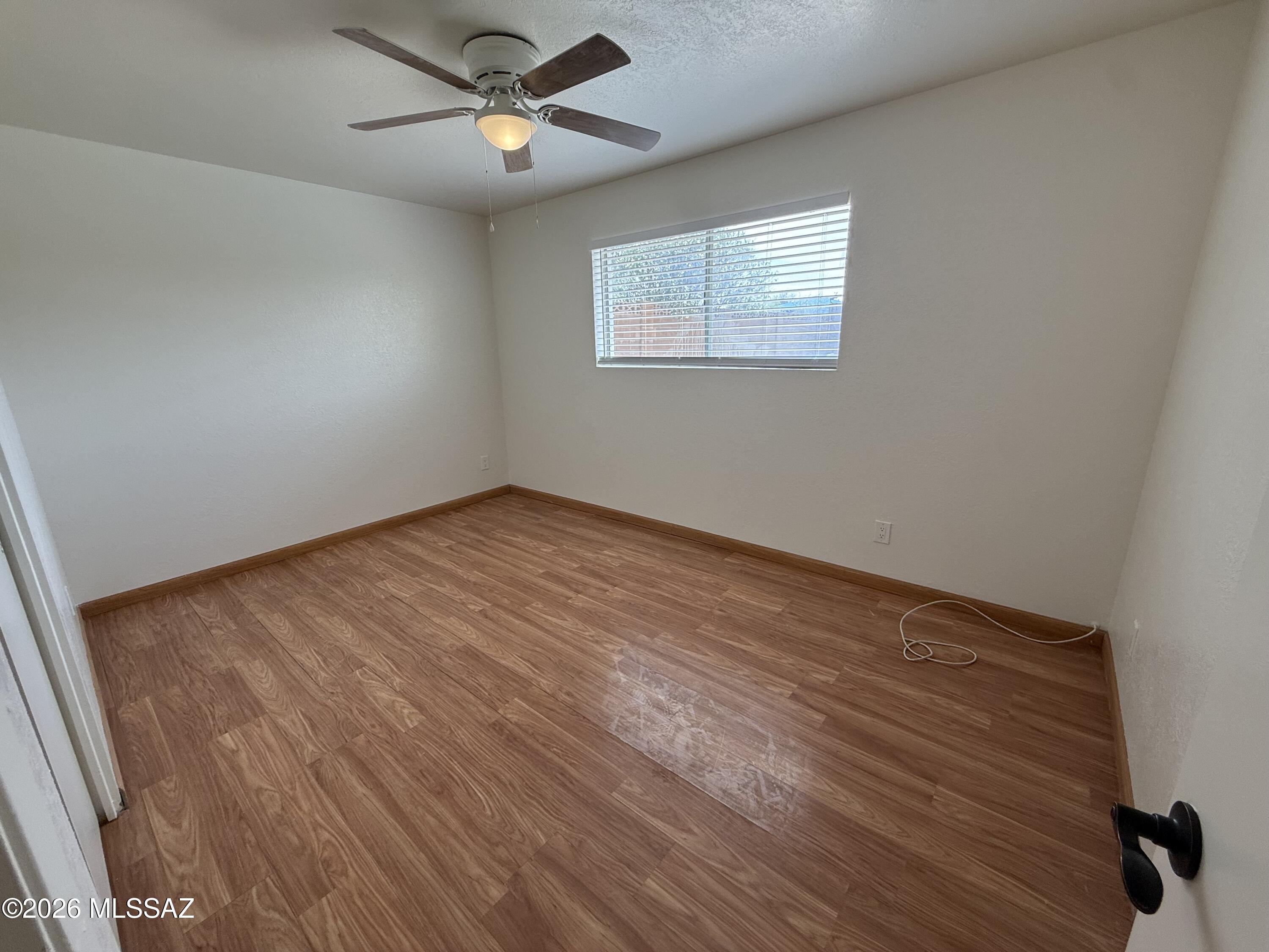 Kingswood Unit 3 (166-263) - Residential Lease