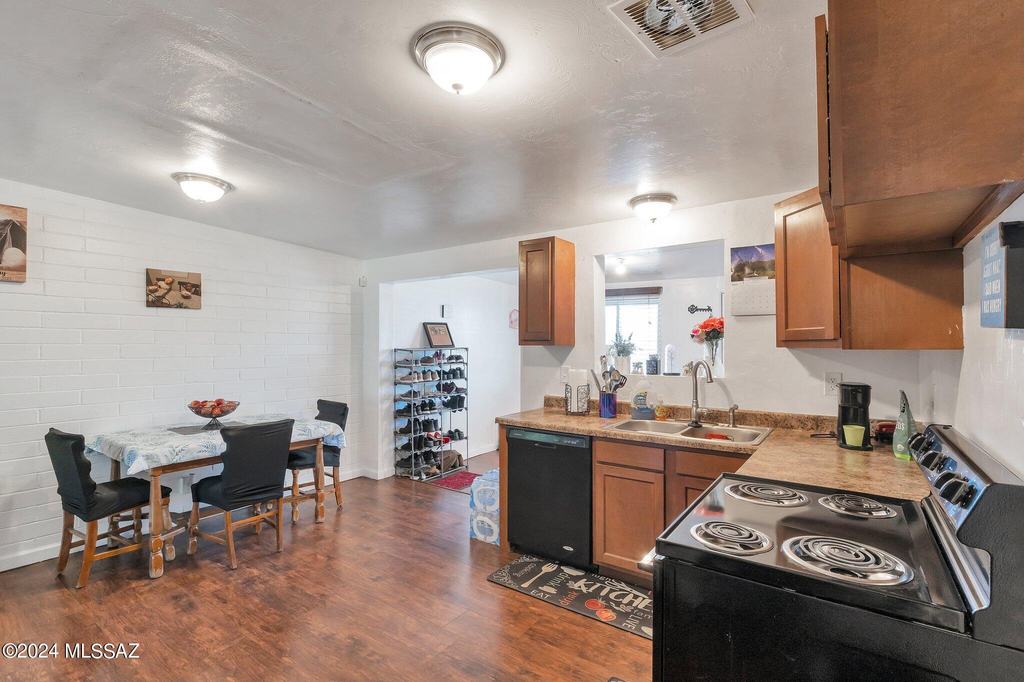 4012 S Evergreen Avenue