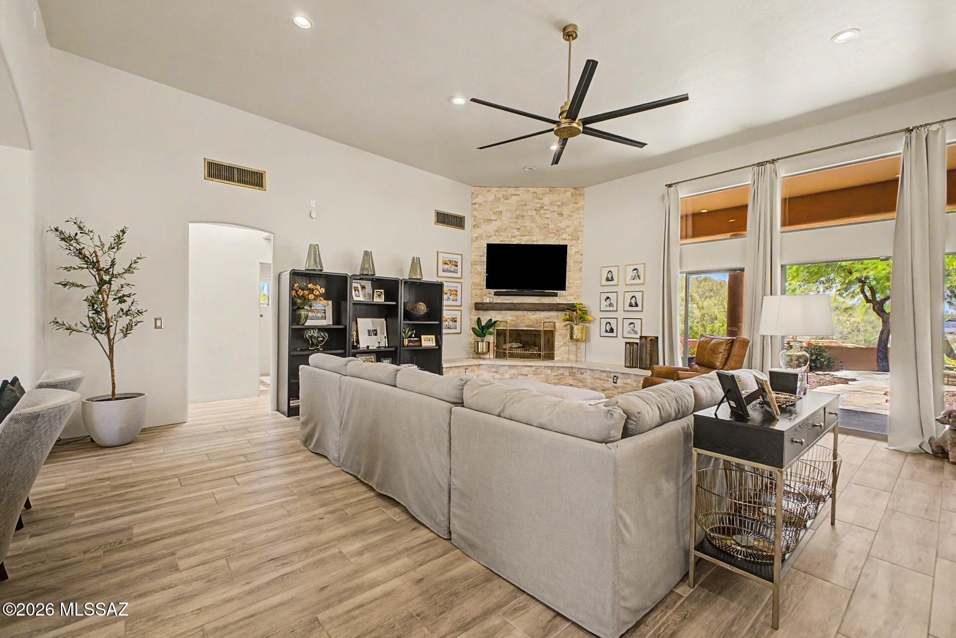 Bellas Catalinas Estates (1-93) - Residential