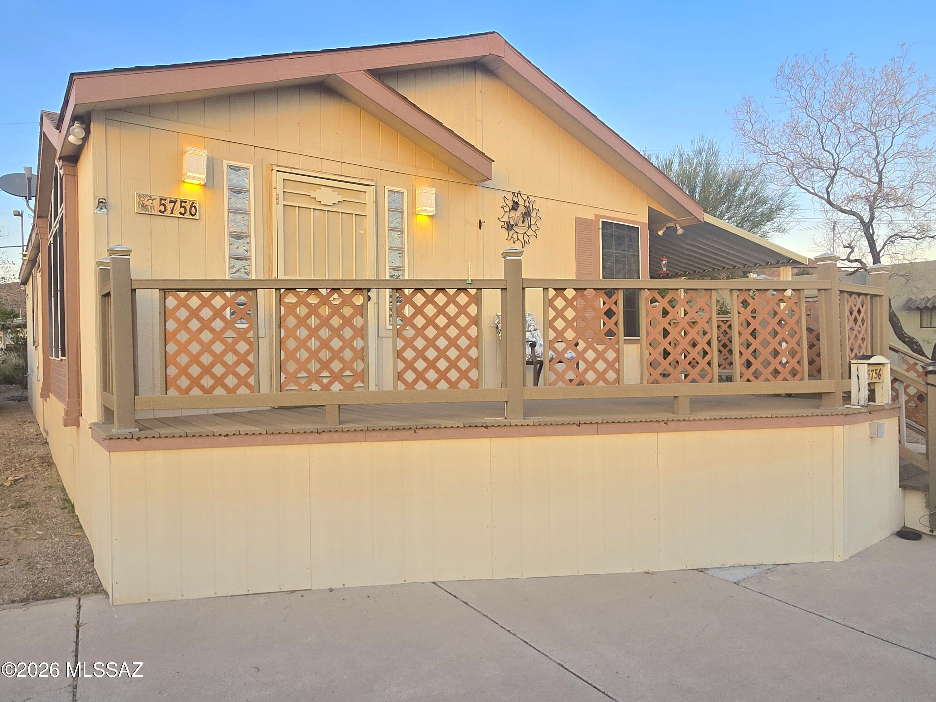 5756 W Flying M Street