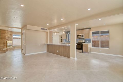 Photo of 6625 E Paseo San Ciro, Tucson, AZ 85710 (MLS # 22609497)