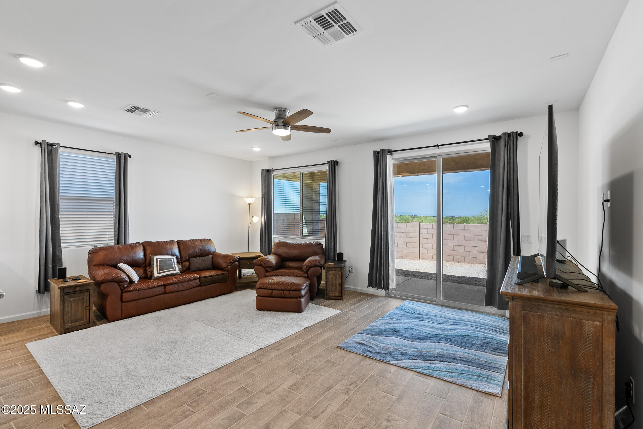 The Vistas At Rincon Knolls SQ20153450534 - Residential Lease
