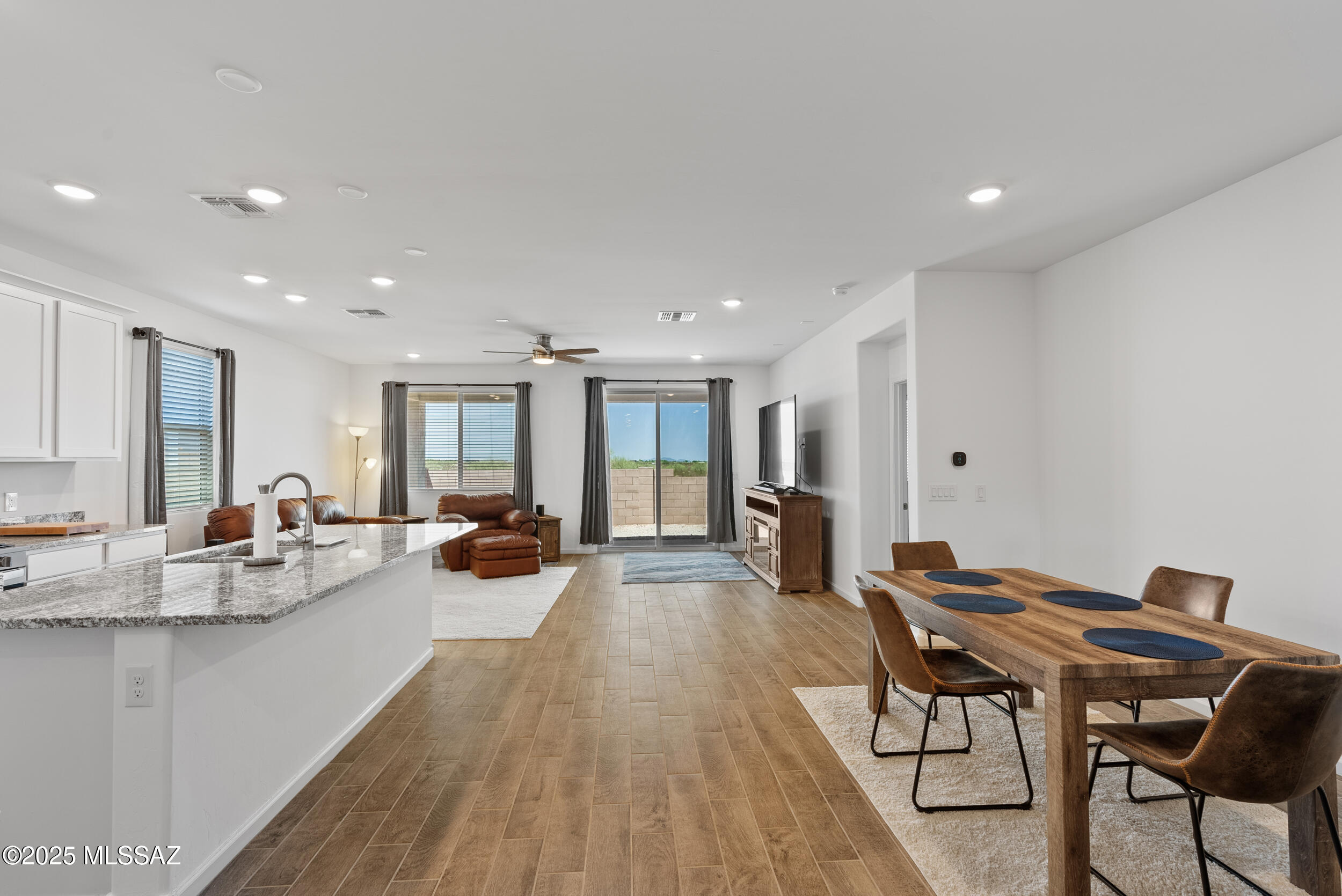 The Vistas At Rincon Knolls SQ20153450534 - Residential Lease