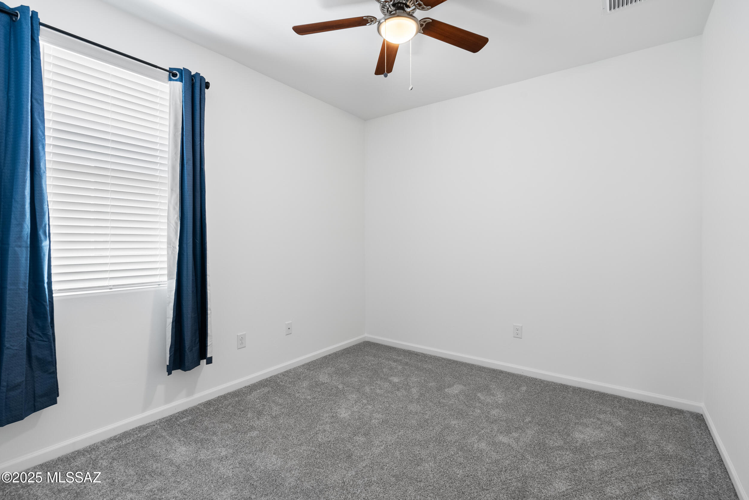 The Vistas At Rincon Knolls SQ20153450534 - Residential Lease