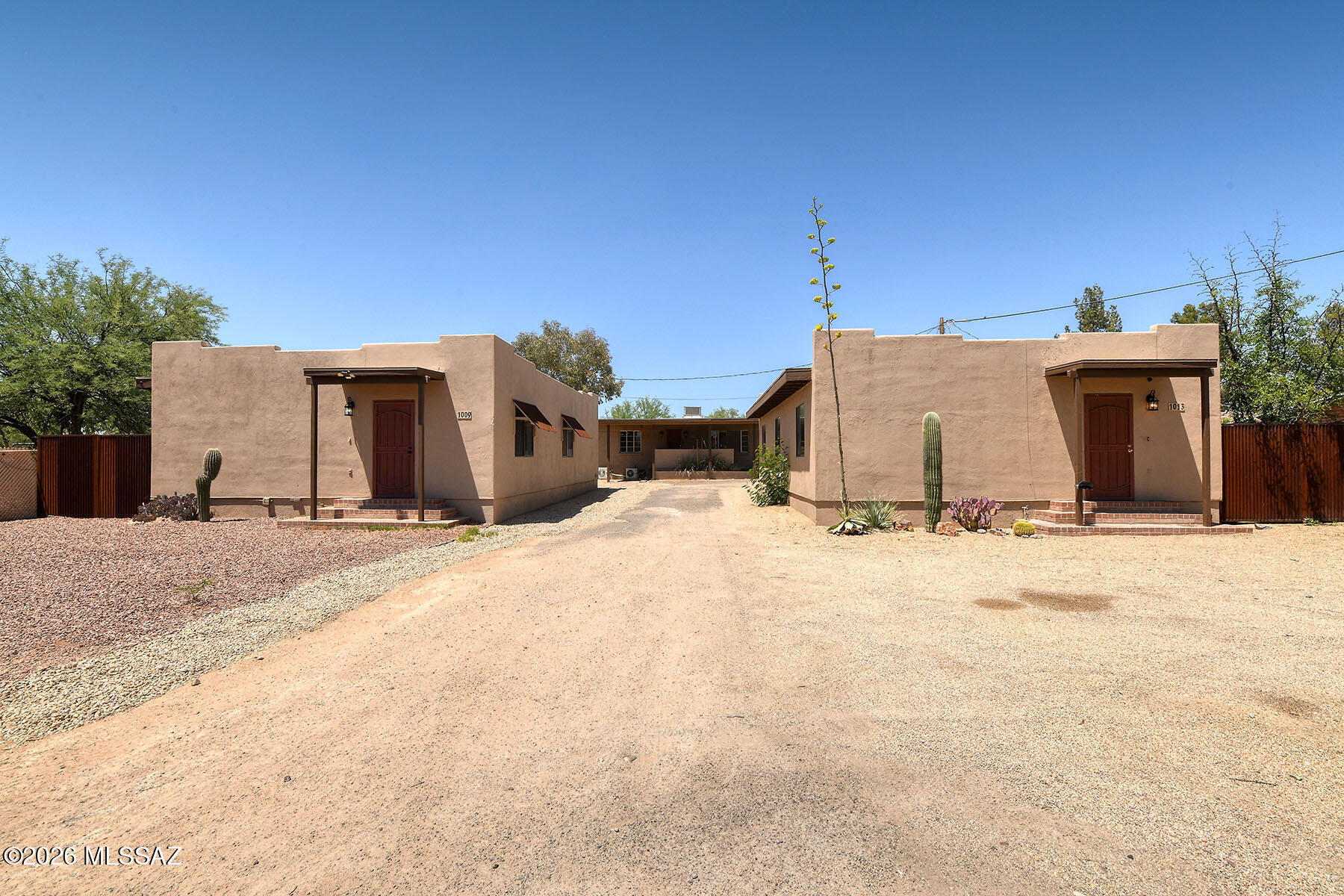 1009 E Halcyon Road