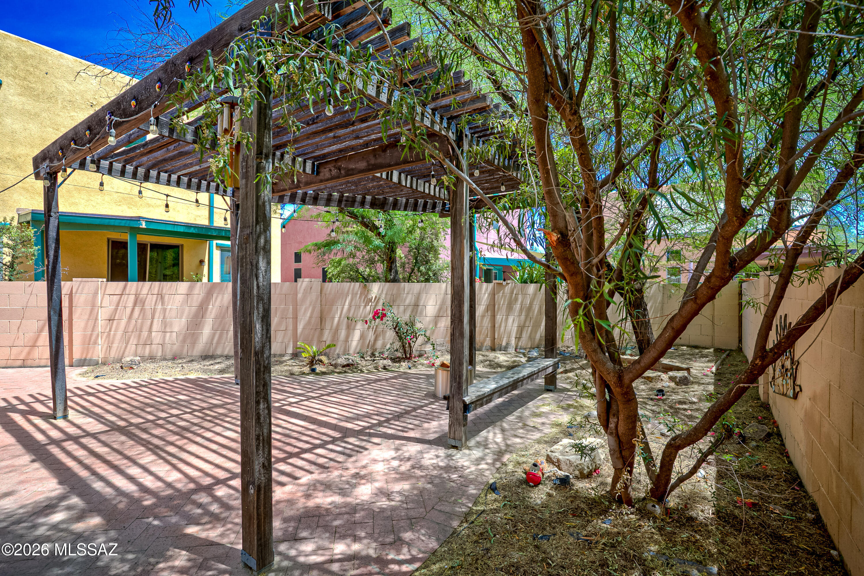 Paseo Estrella (1-104) - Residential