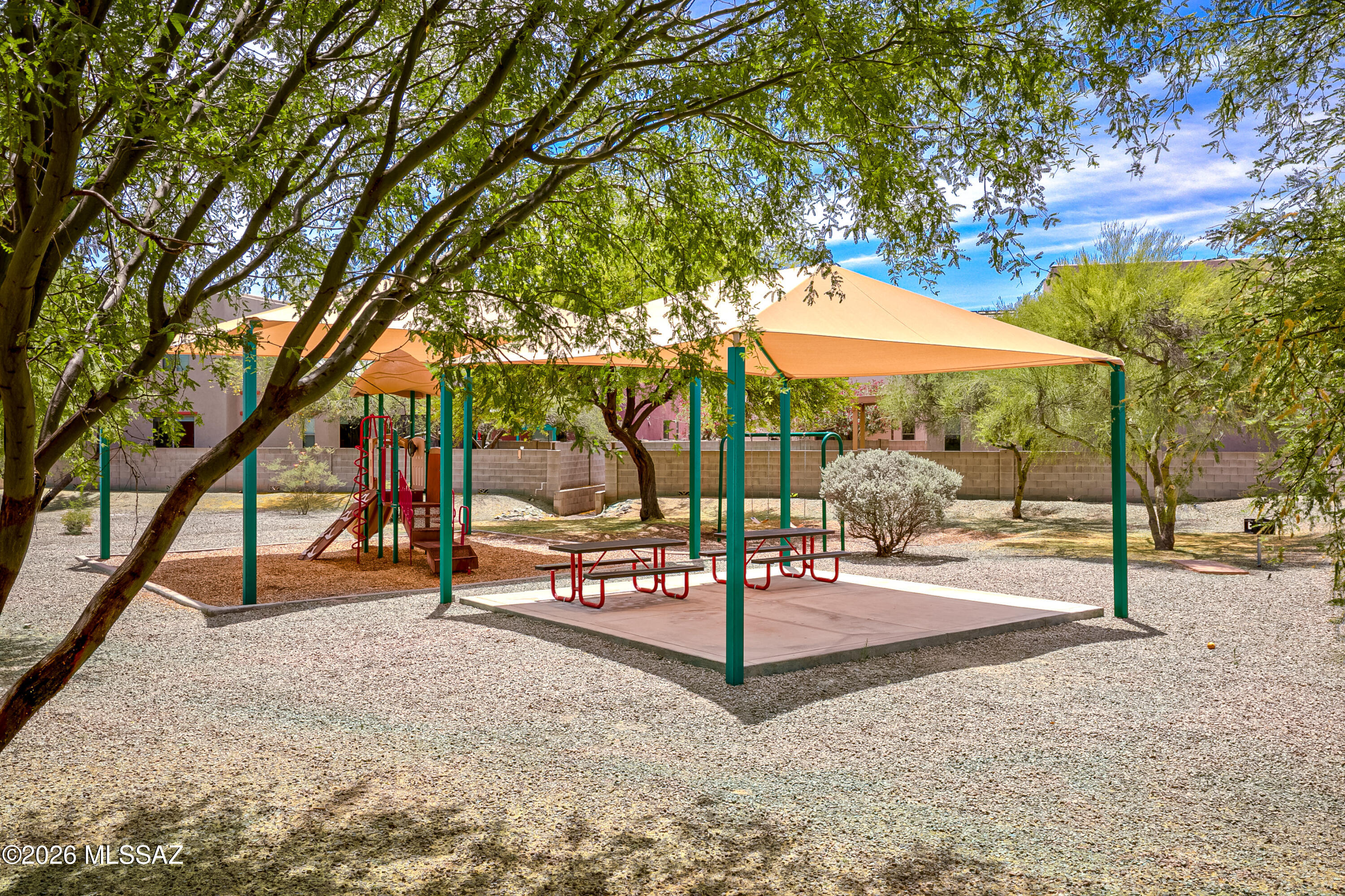 Paseo Estrella (1-104) - Residential