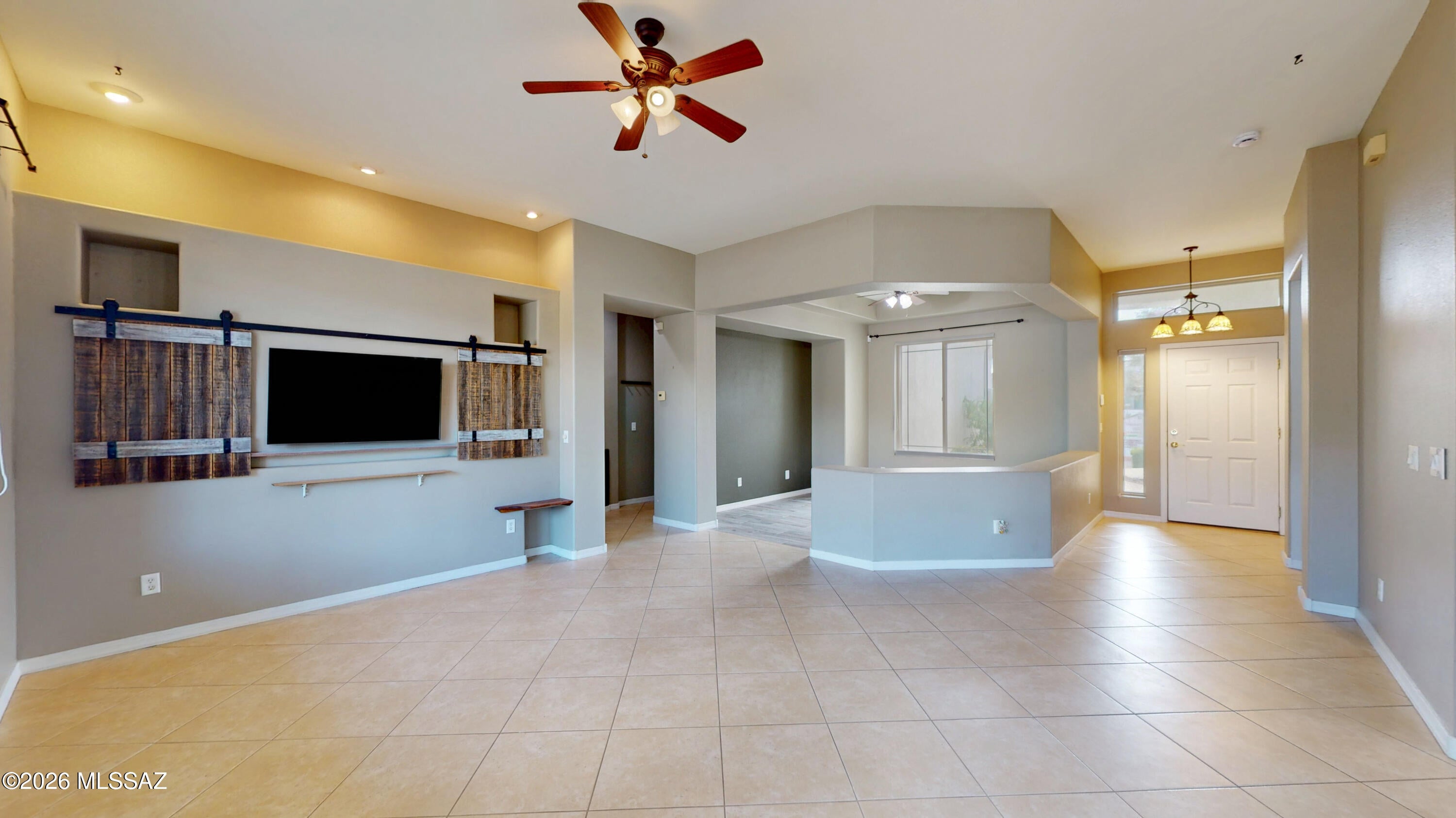 74 W Camino Rancho Felice