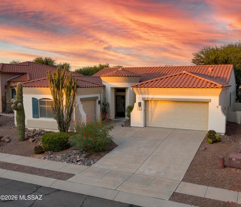 Photo of 74 W Camino Rancho Felice, Sahuarita, AZ 85629 (MLS # 22624126)