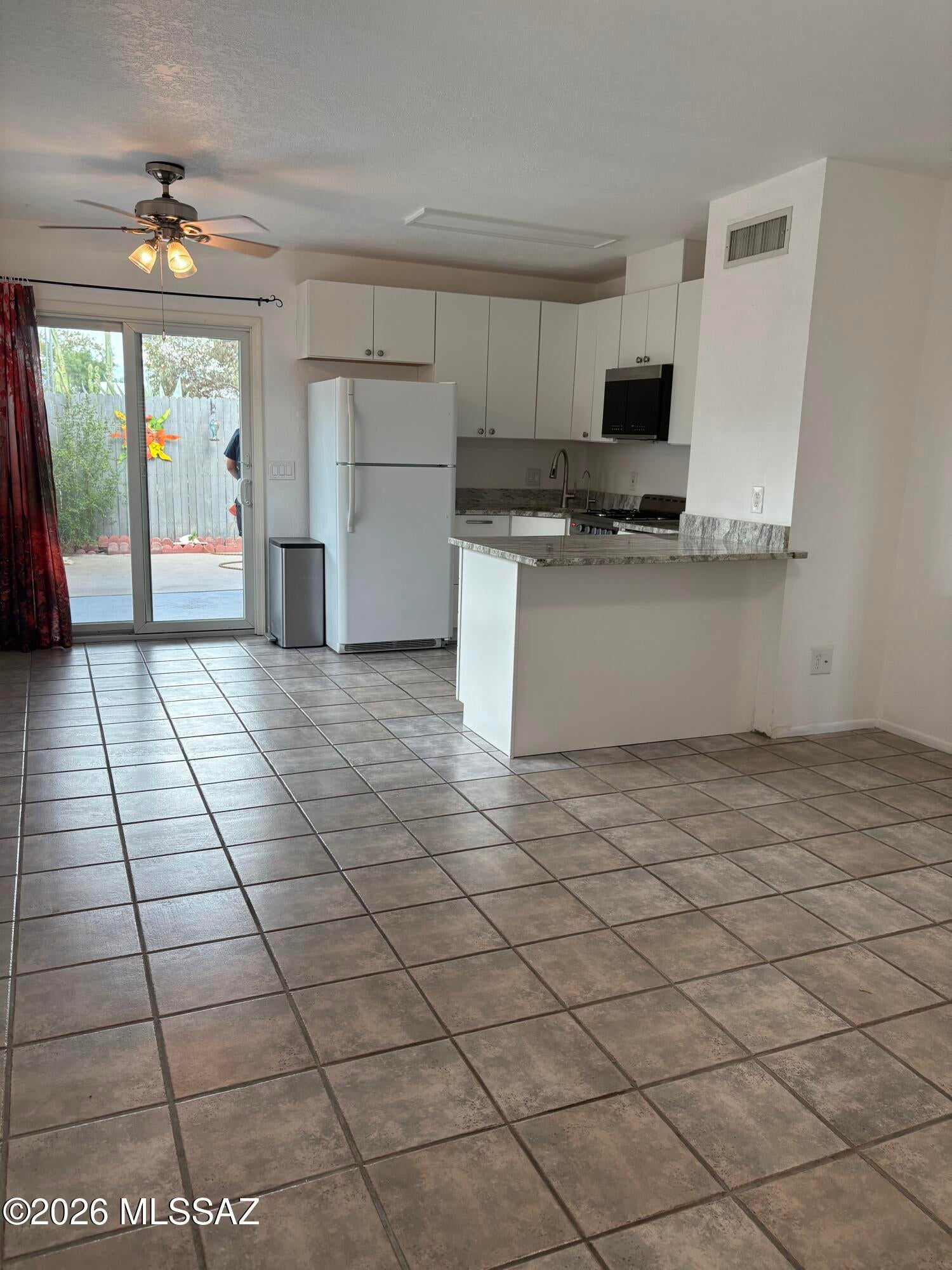 211 W Roger Road 23