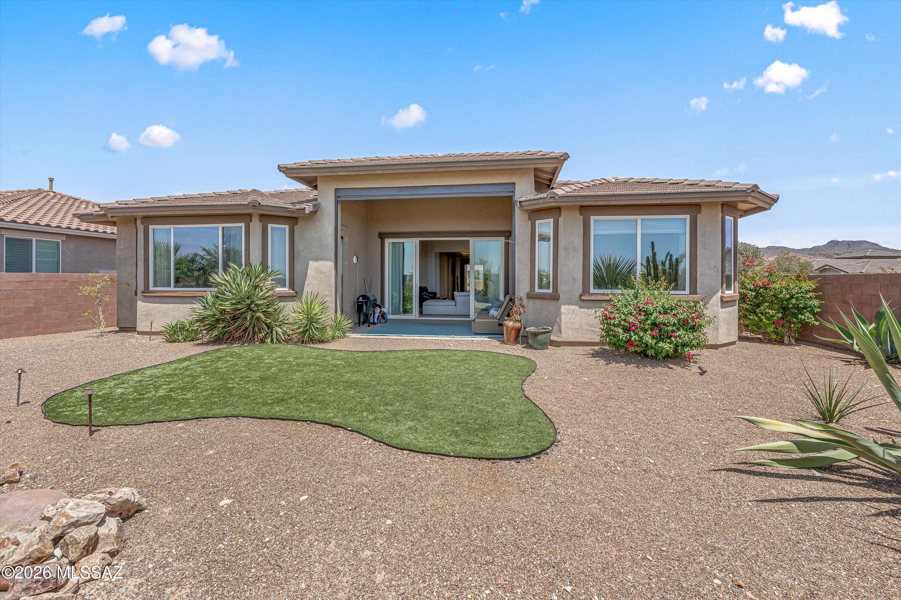 Golden Barrel Place At Dove Mountain SQ20141710079 - Residential
