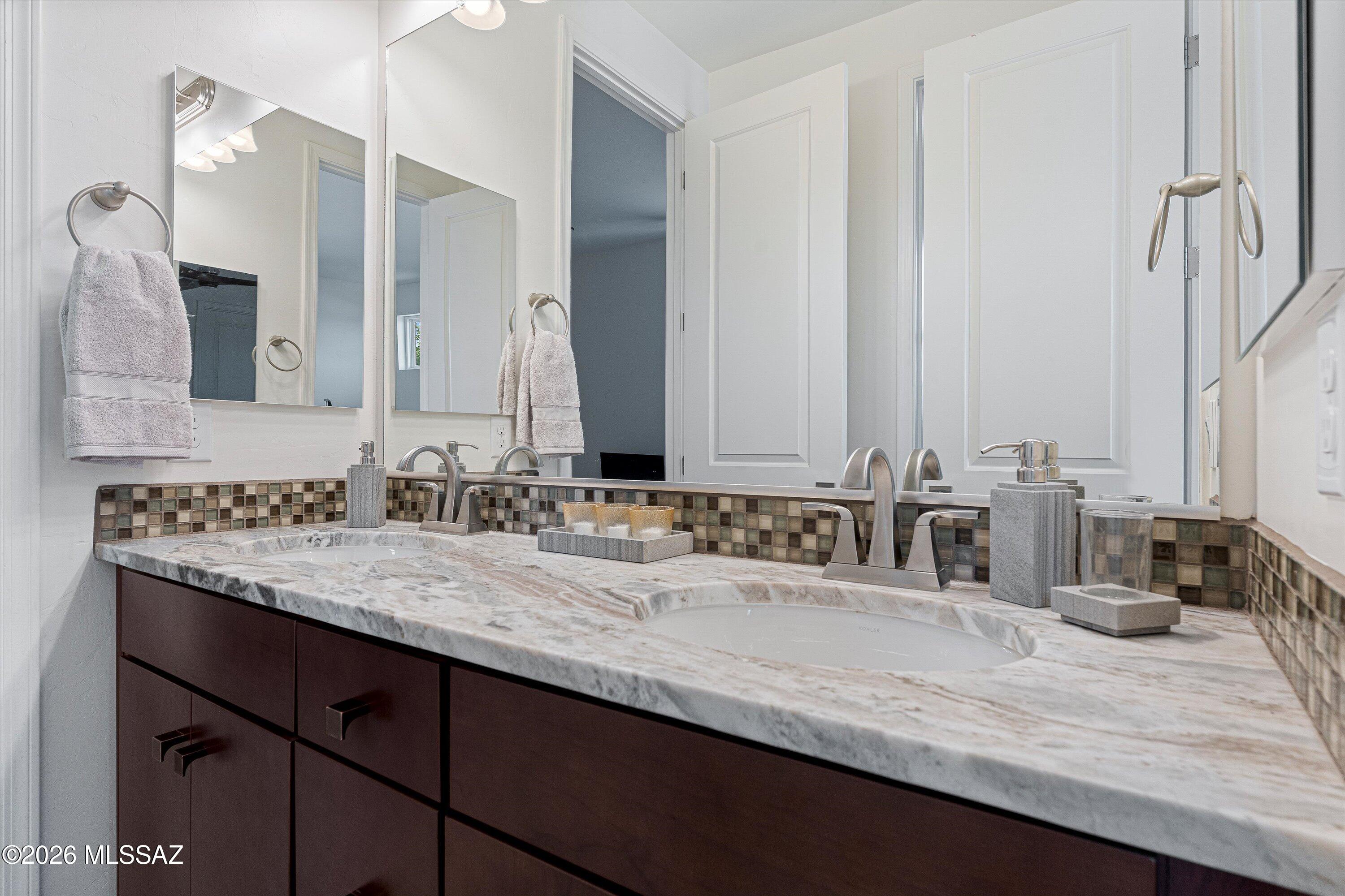 Golden Barrel Place At Dove Mountain SQ20141710079 - Residential