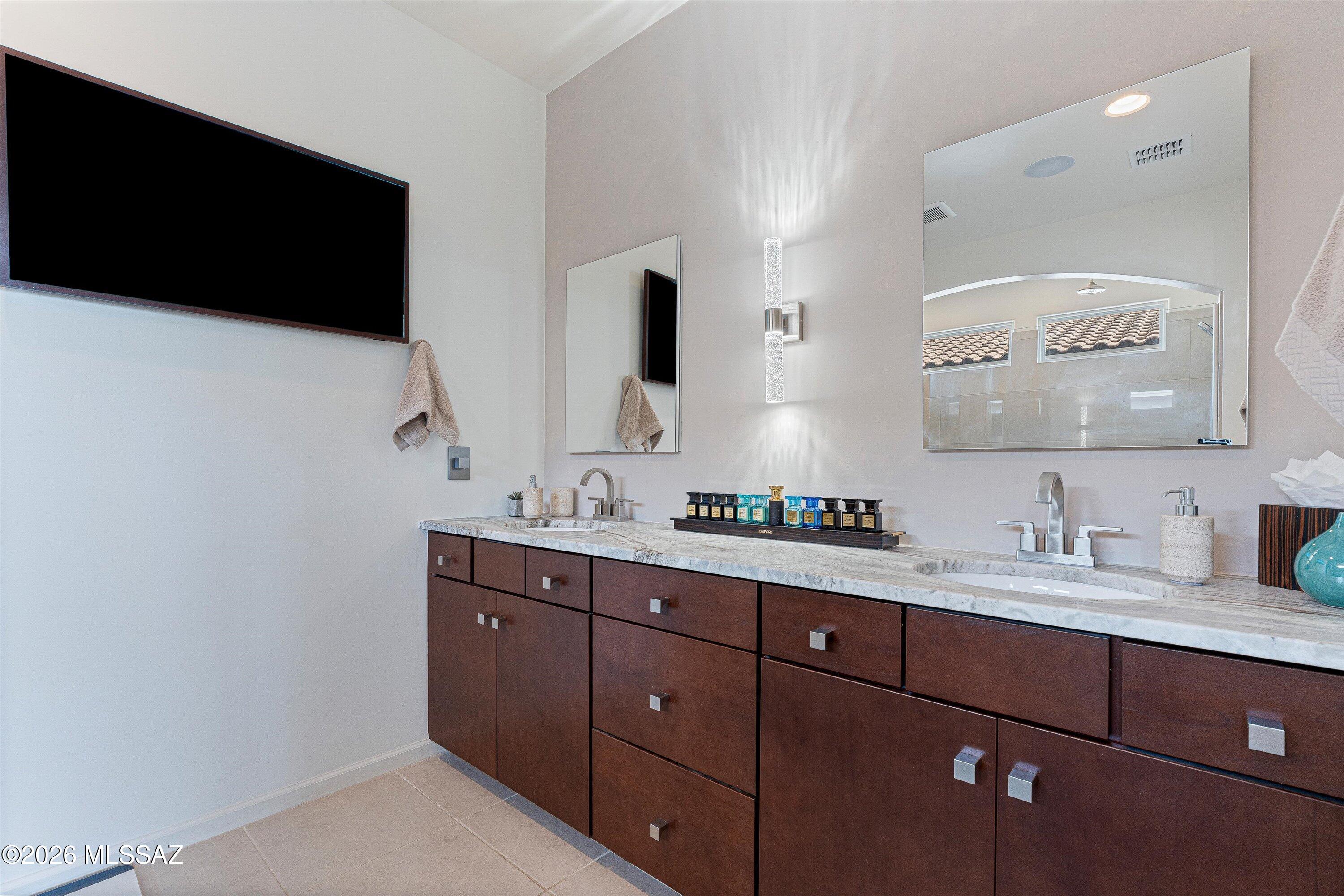 Golden Barrel Place At Dove Mountain SQ20141710079 - Residential