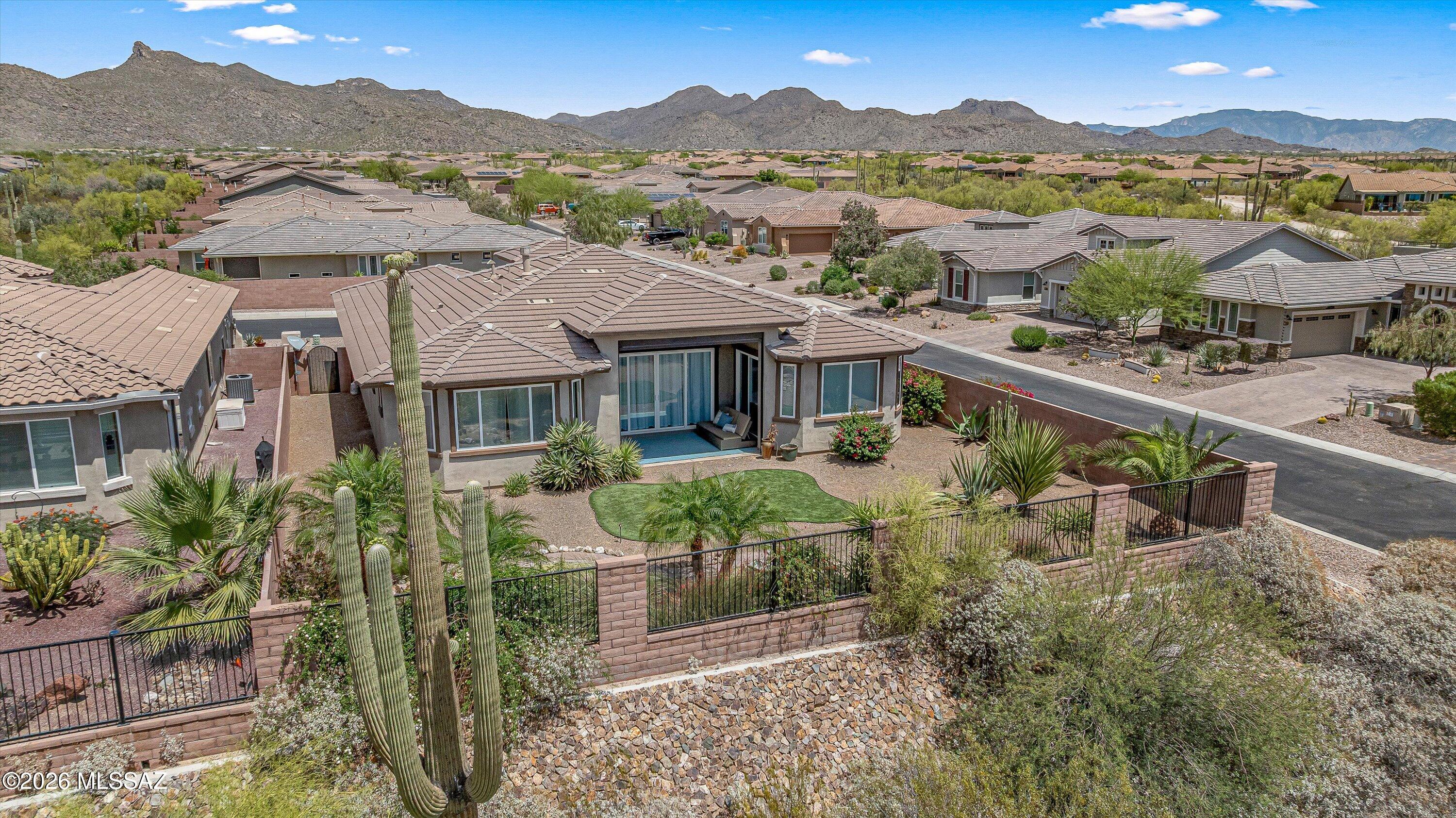 Golden Barrel Place At Dove Mountain SQ20141710079 - Residential