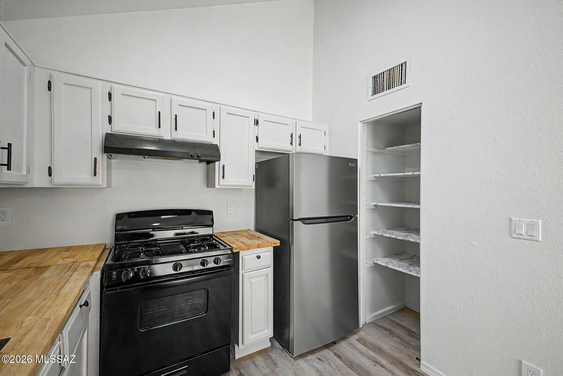 Kino Meadows (1-128) - Residential